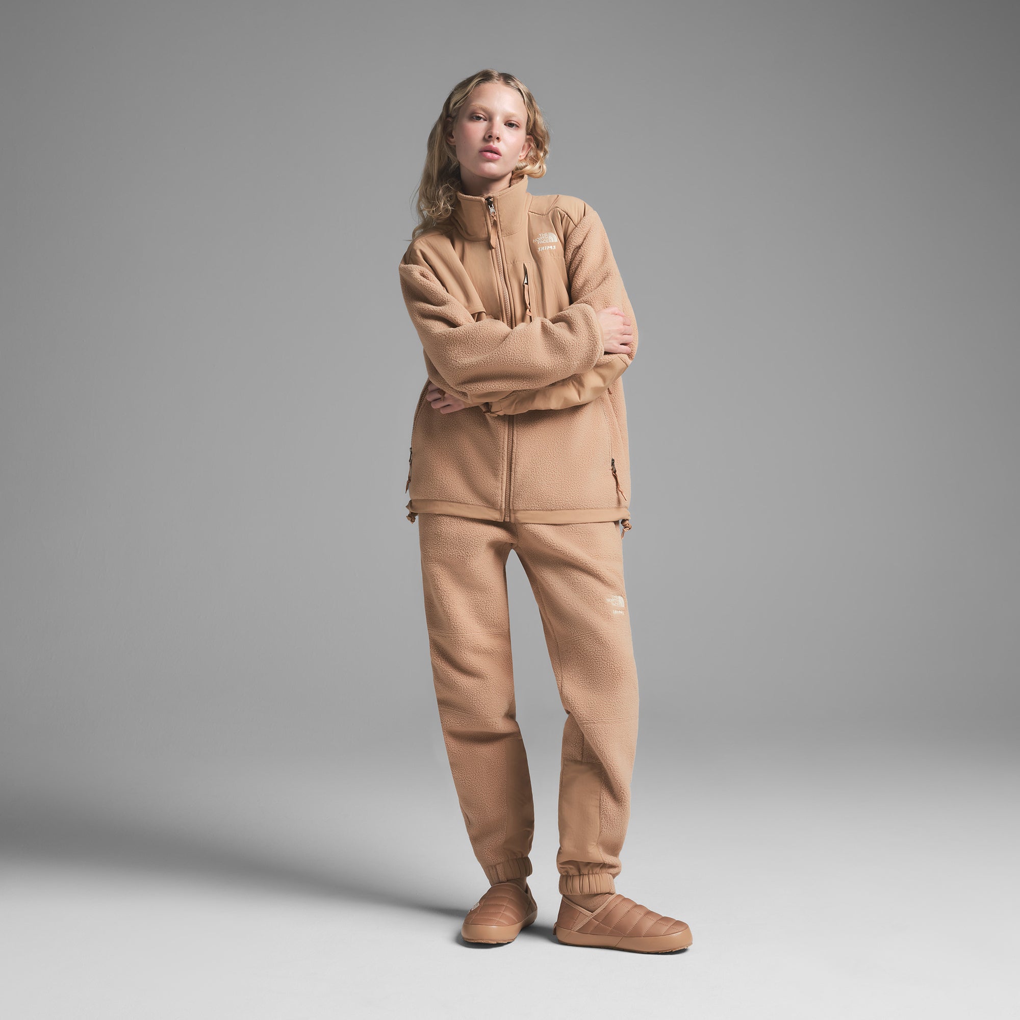 THE NORTH FACE X SKIMS 1995 RETRO DENALI FLEECE PANT | OCHRE