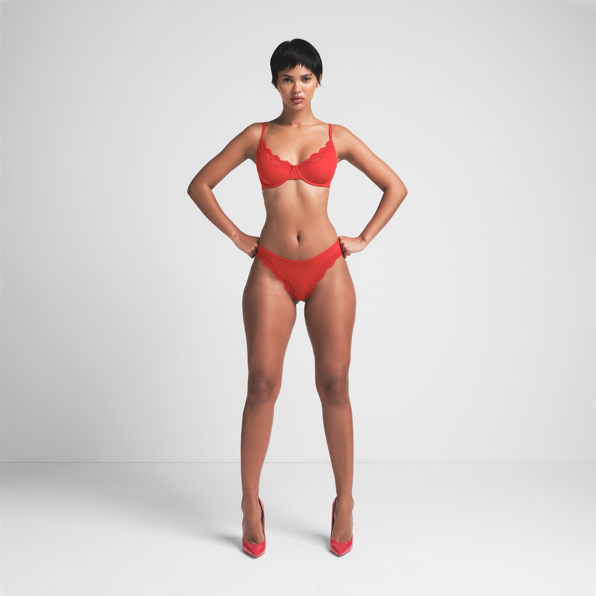 FITS EVERYBODY LACE UNLINED SCOOP BRA | CAYENNE - Image 3