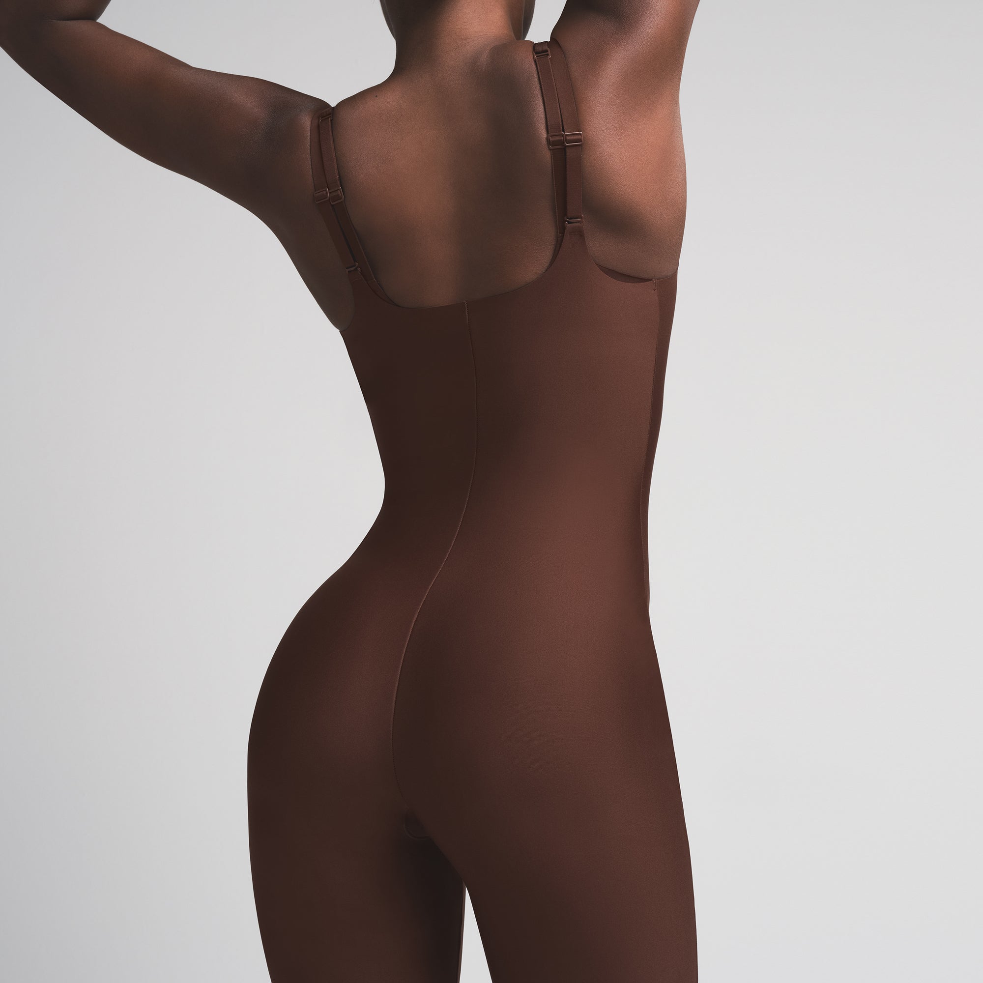 SKIMS BODY BUTT ENHANCING OPEN BUST PADDED BODYSUIT | COCOA - Image 6