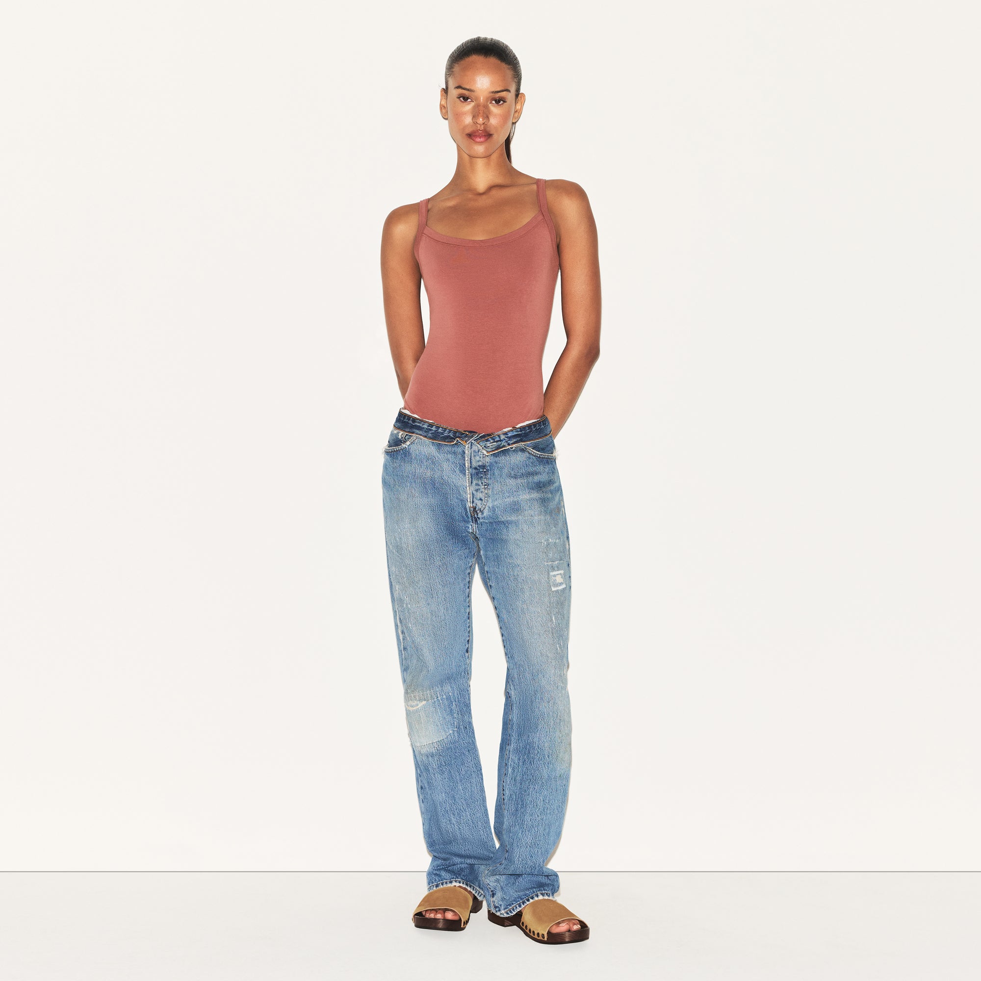 COTTON JERSEY SCOOP NECK BODYSUIT | REDWOOD - Image 2