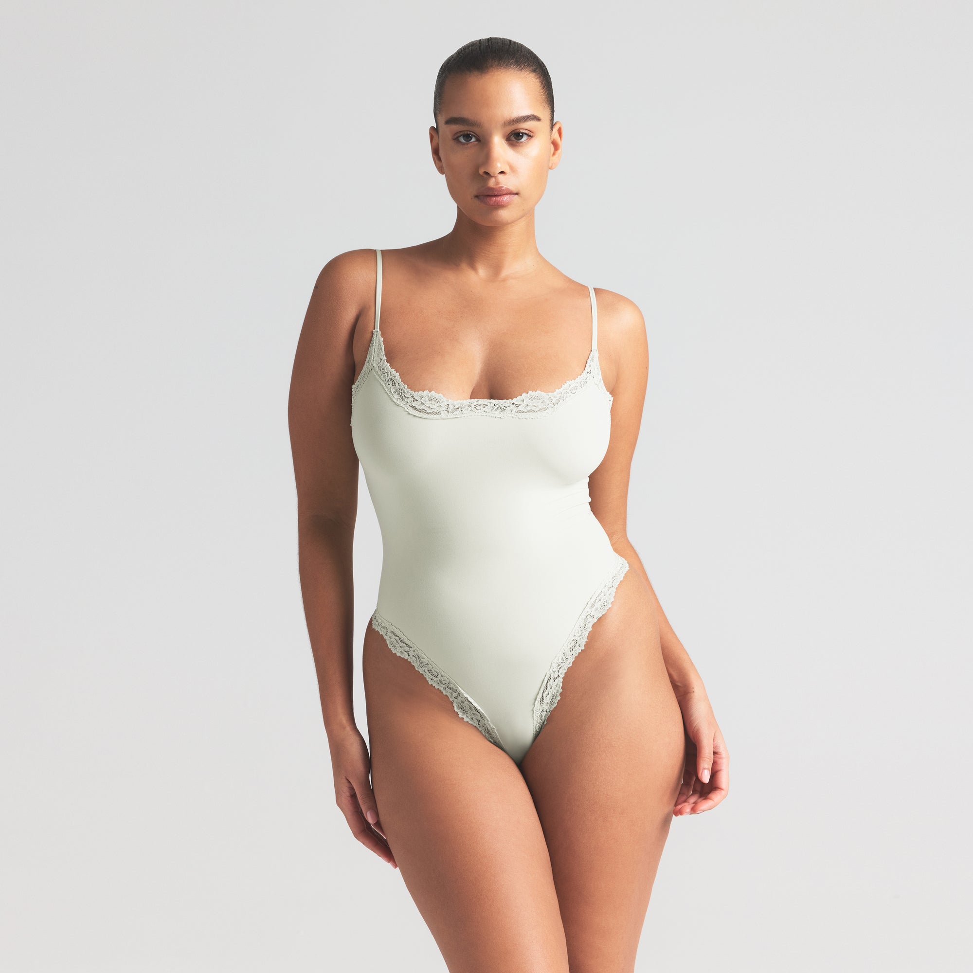 FITS EVERYBODY LACE CAMI BODYSUIT | SPEARMINT