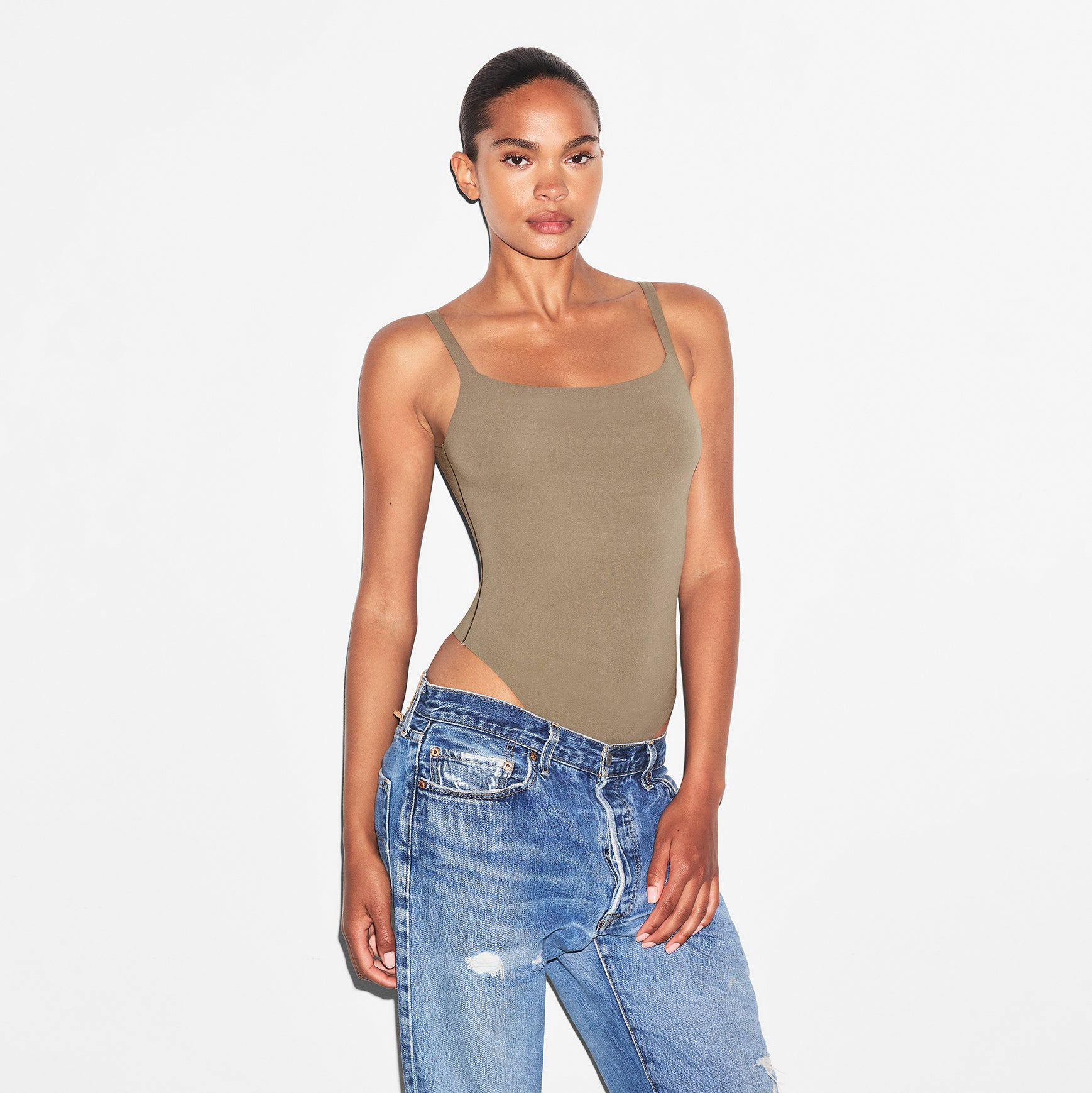 FITS EVERYBODY SQUARE NECK BODYSUIT | TRUFFLE