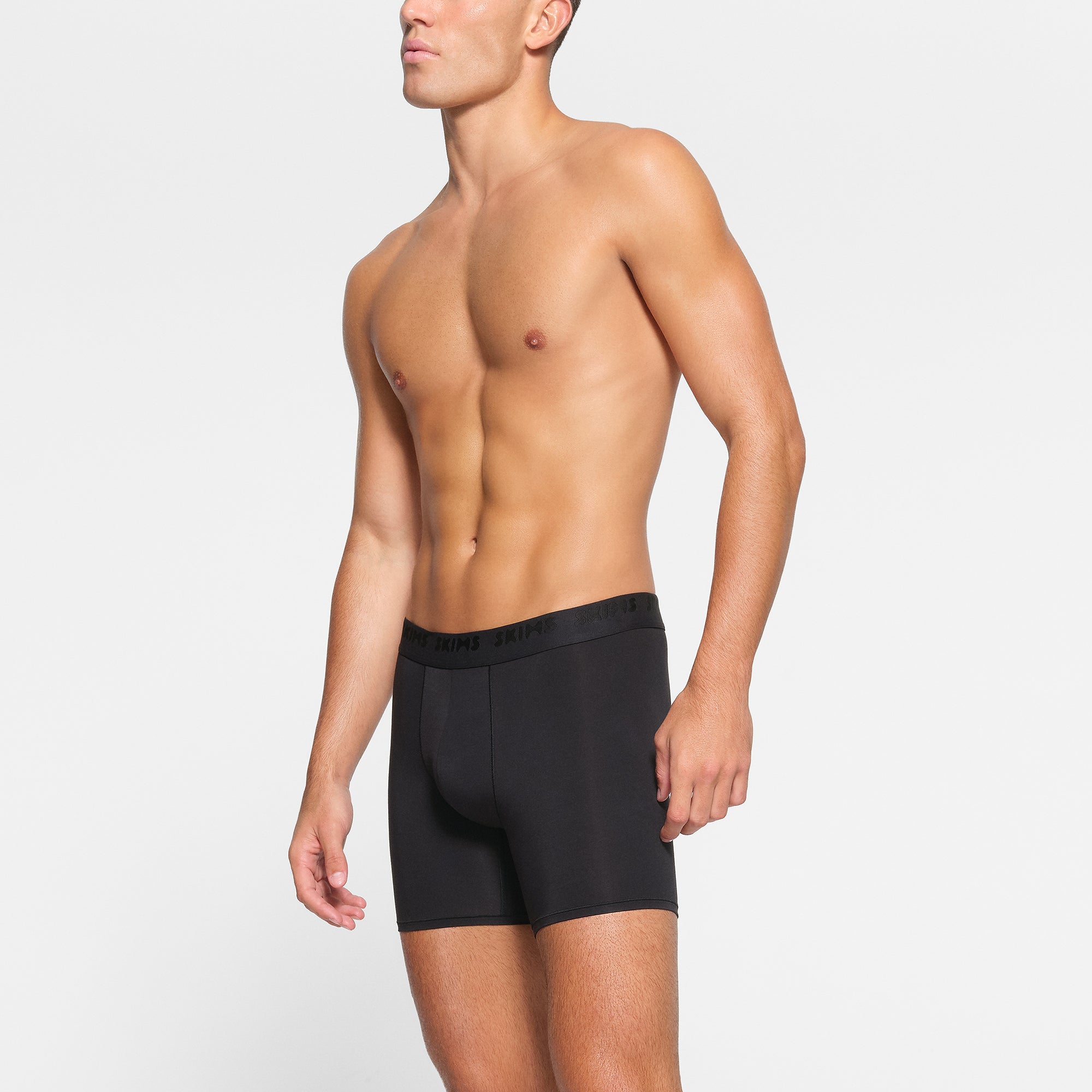 SKIMS STRETCH MENS 5" BOXER BRIEF | OBSIDIAN - Image 2