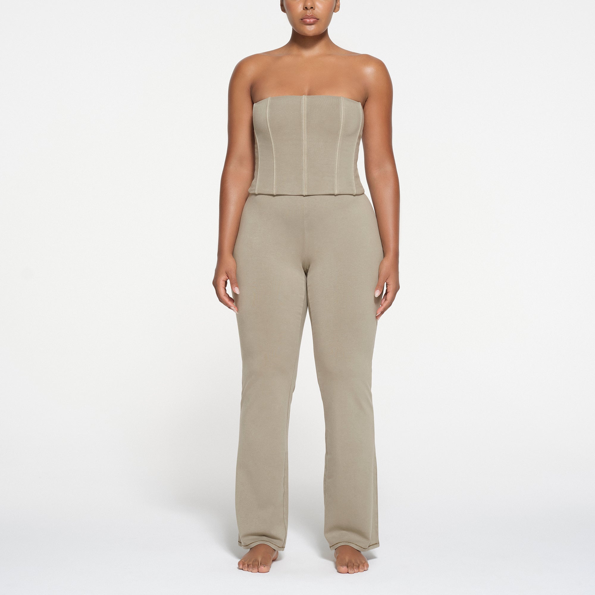 OUTDOOR HIGH-WAISTED FLARE LEGGING | TAUPE