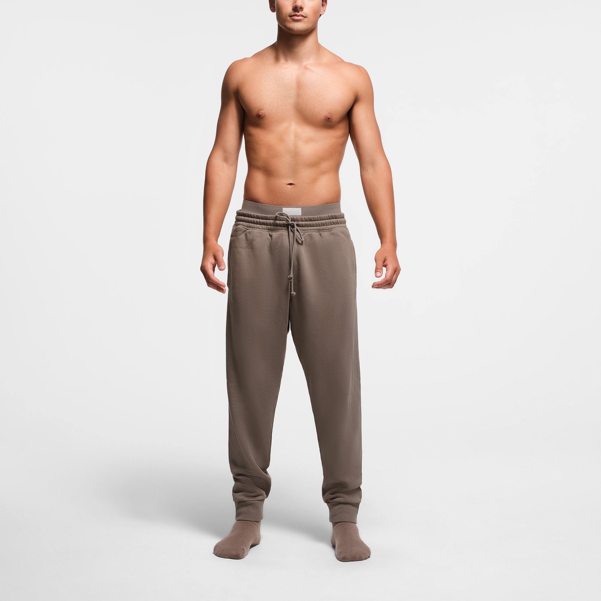 FLEECE LOUNGE MENS TAPERED JOGGER | TRUFFLE