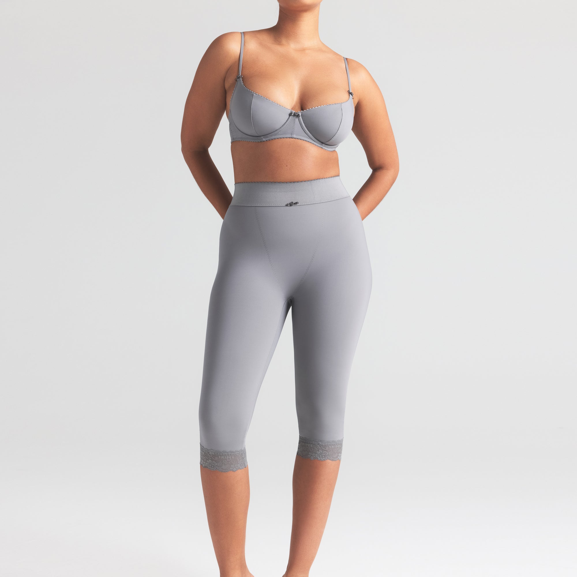 VINTAGE SHAPEWEAR CAPRI | SHADOW - Image 3