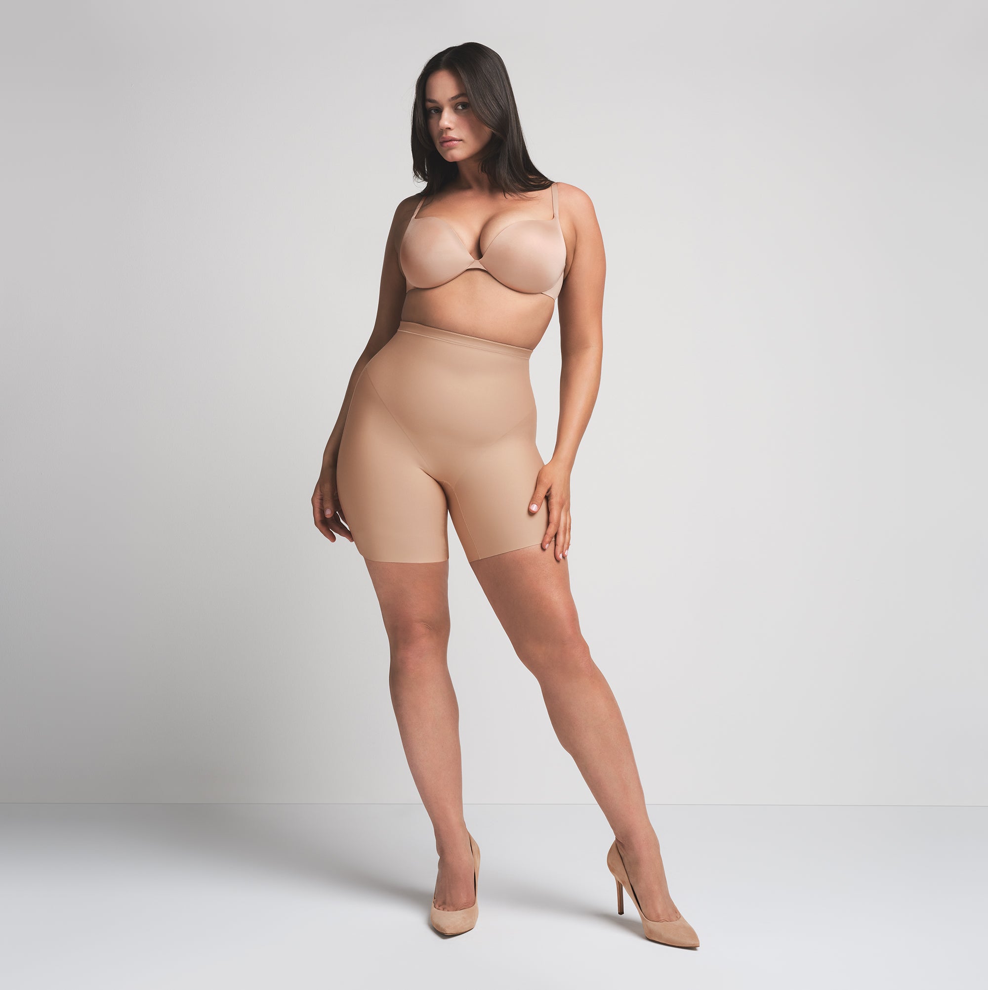 SKIMS BODY CORE SCULPT MID RISE SHORT | CLAY - Image 6