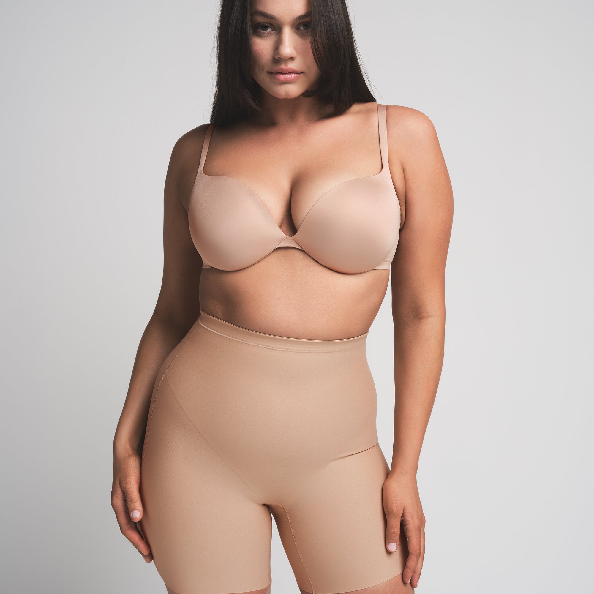 SKIMS BODY CORE SCULPT MID RISE SHORT | CLAY - Image 3