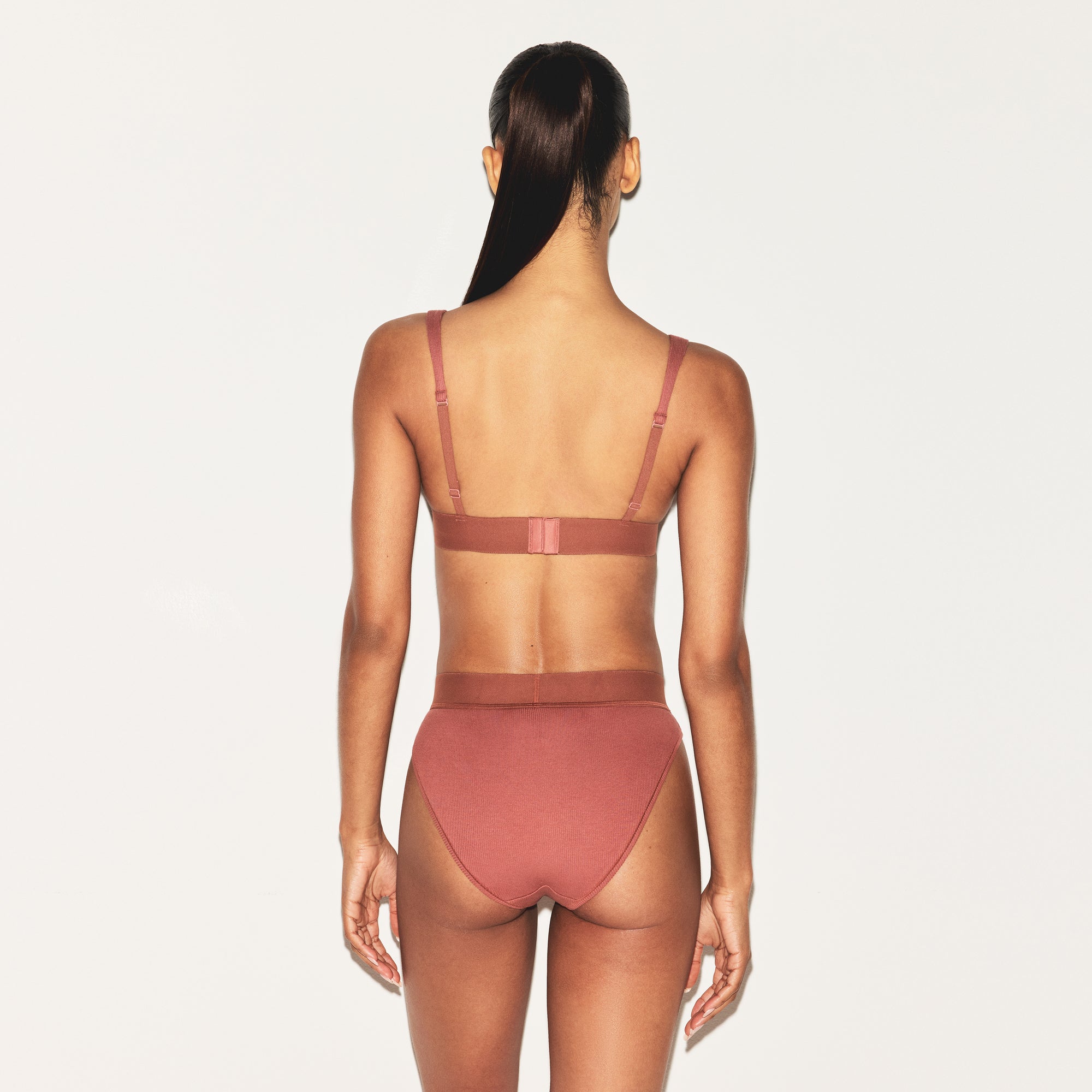 COTTON RIB PLUNGE BRALETTE | REDWOOD - Image 2