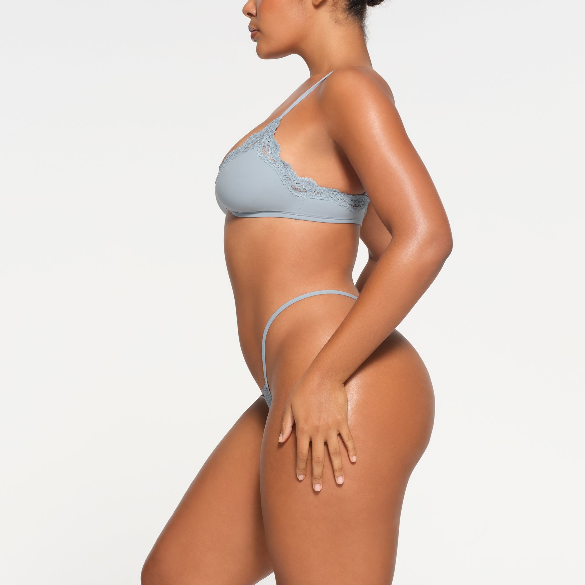 FITS EVERYBODY LACE SCOOP BRALETTE | DENIM - Image 2