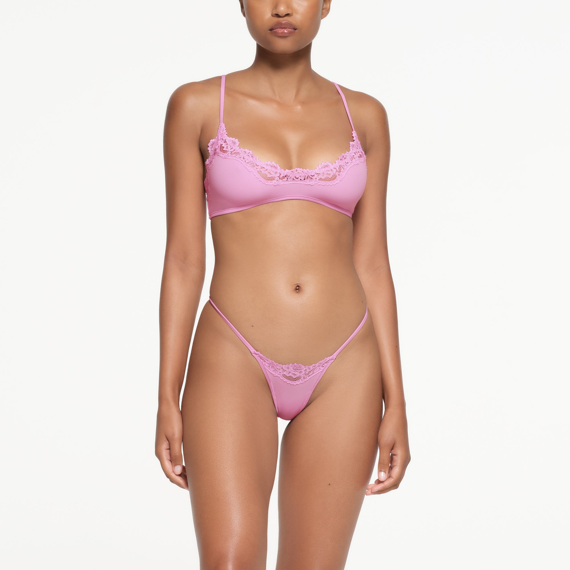 FITS EVERYBODY LACE SCOOP BRALETTE | PETAL