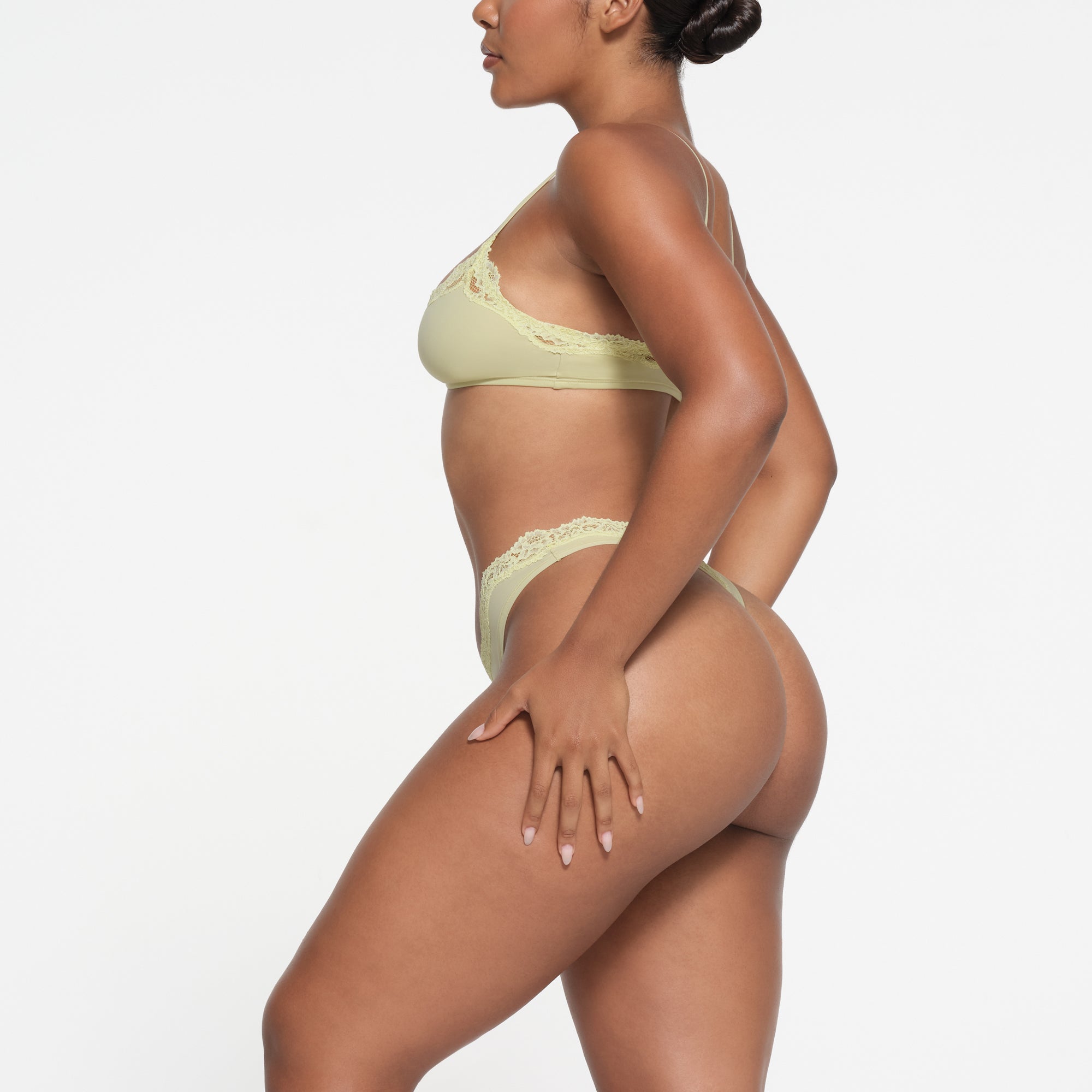 FITS EVERYBODY LACE SCOOP BRALETTE | SAGE - Image 2