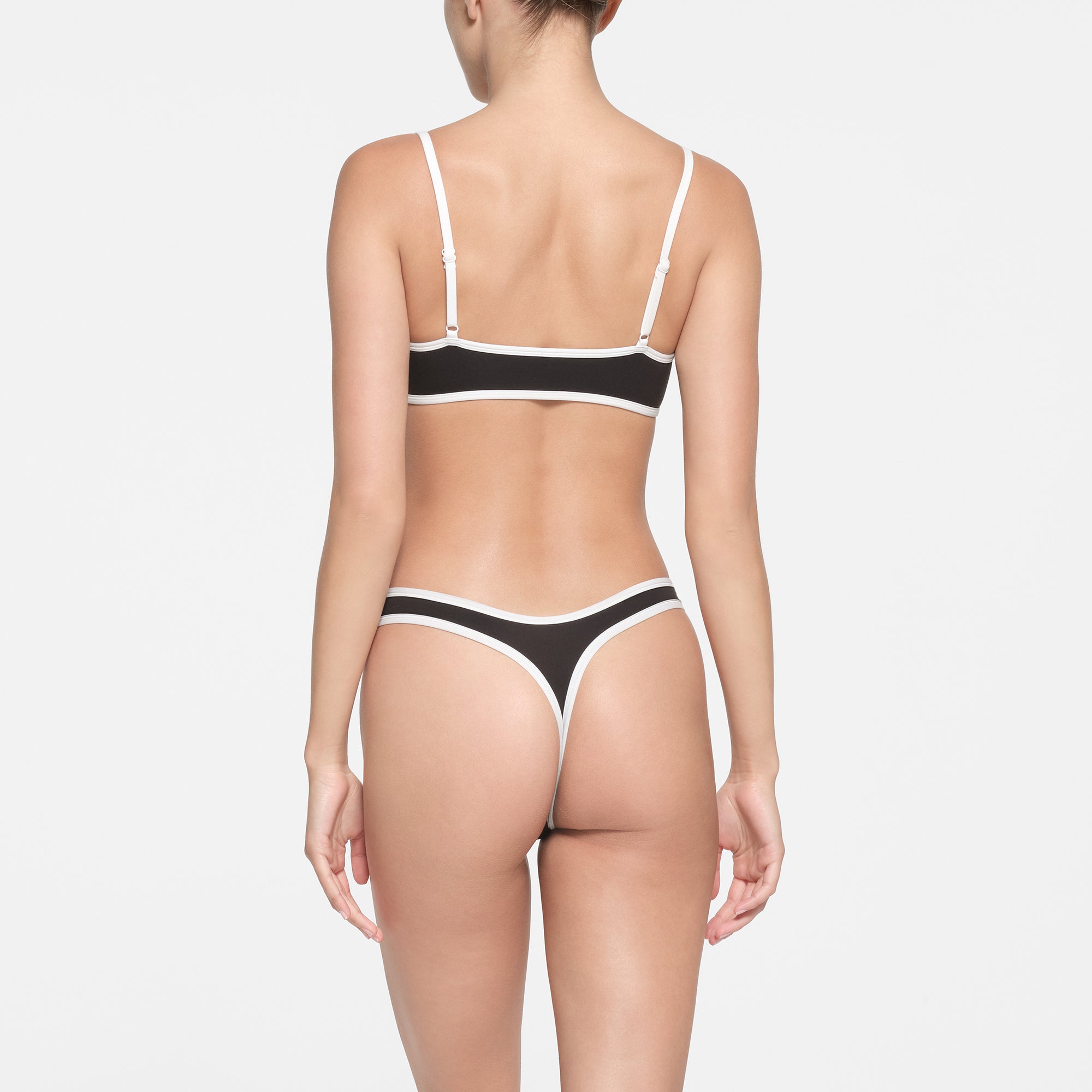 FITS EVERYBODY CONTRAST TRIM SCOOP BRALETTE | ONYX - Image 3