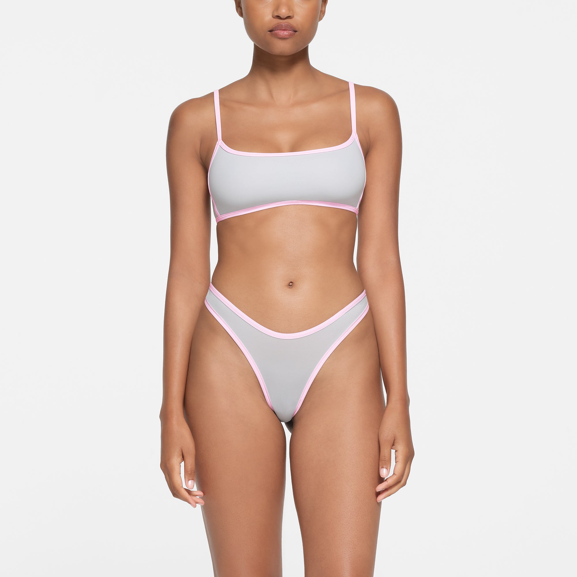 FITS EVERYBODY CONTRAST TRIM SCOOP BRALETTE | PLATINUM