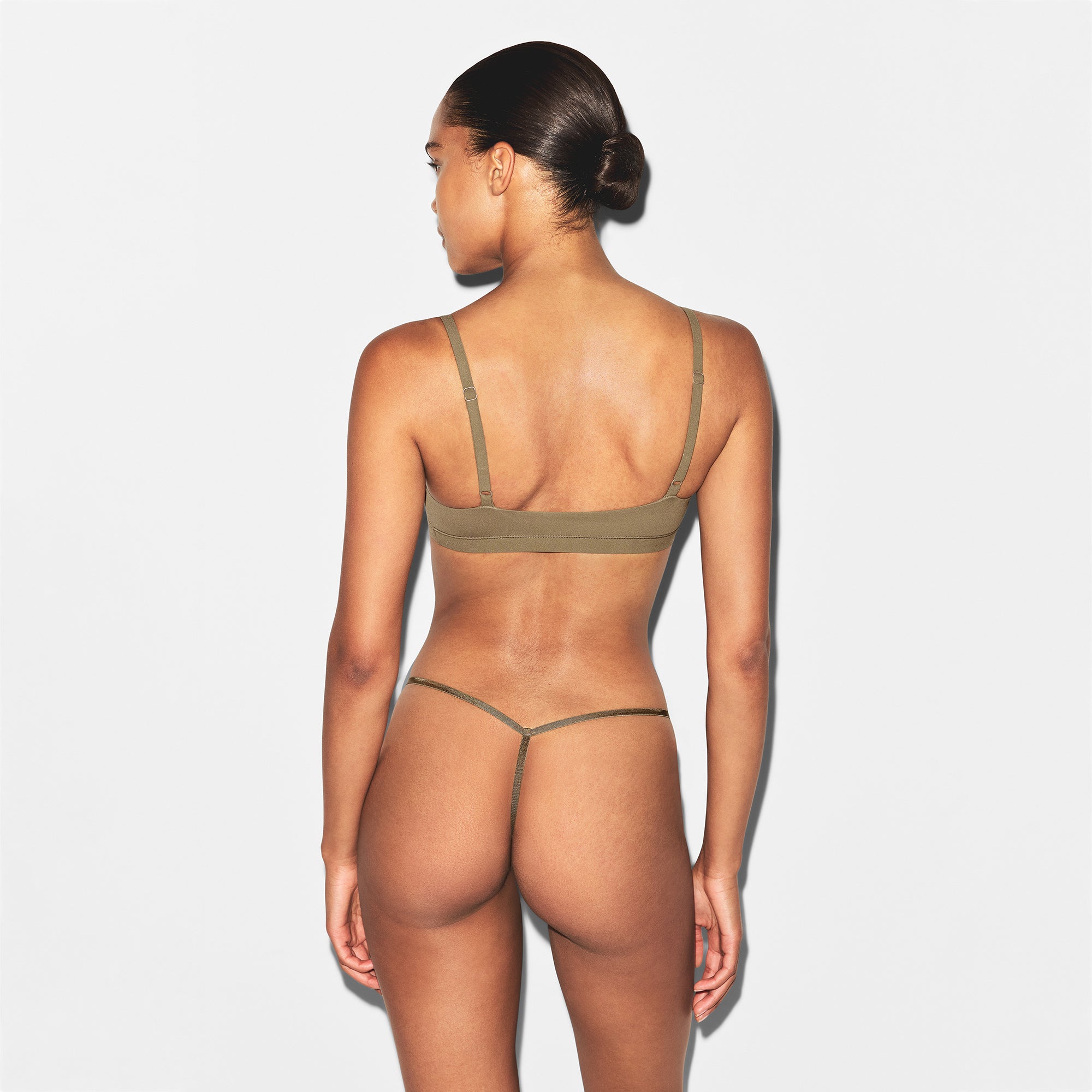 FITS EVERYBODY SCOOP BRALETTE | TRUFFLE - Image 3