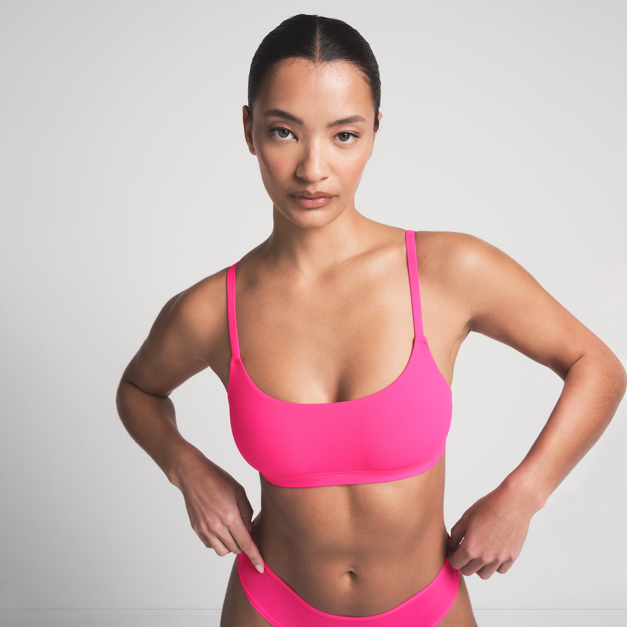 FITS EVERYBODY SCOOP BRALETTE 2-PACK | FLAMINGO AND FLAME HEART - Image 2