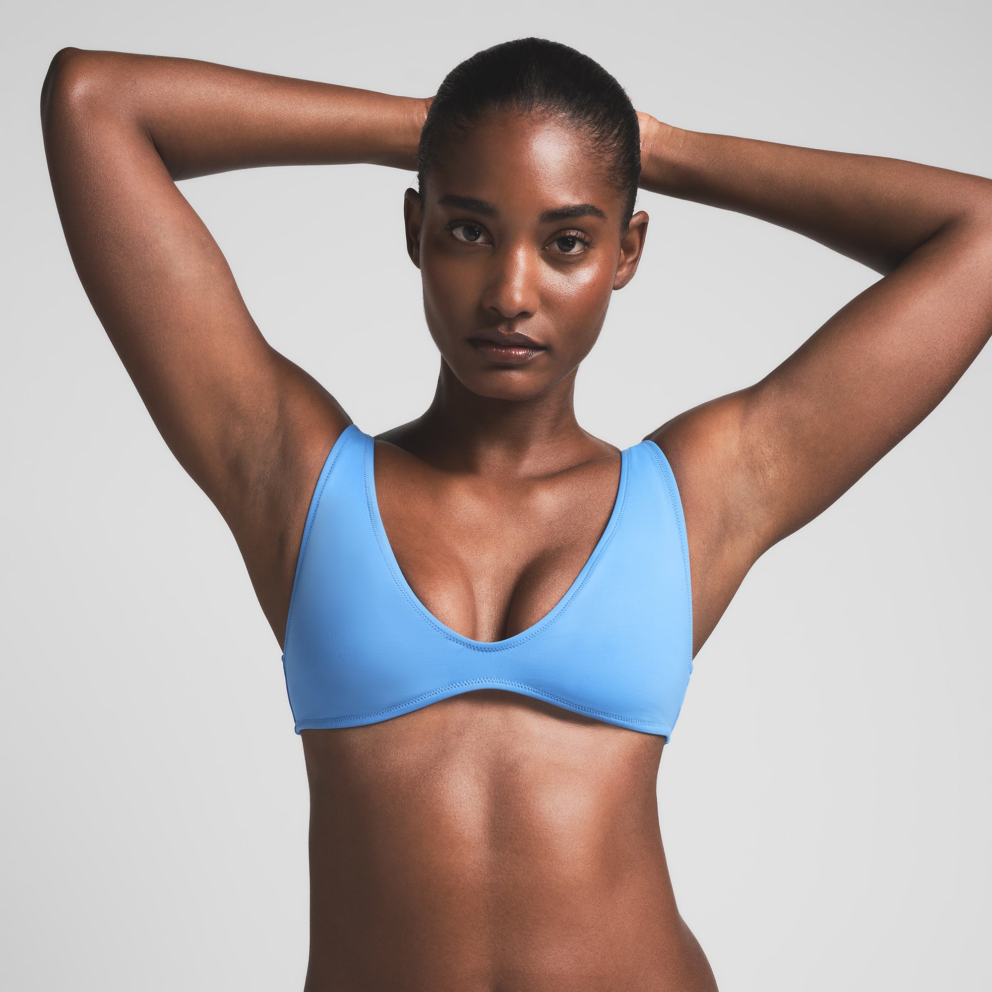 SIGNATURE SWIM PLUNGE BIKINI TOP | TIDE