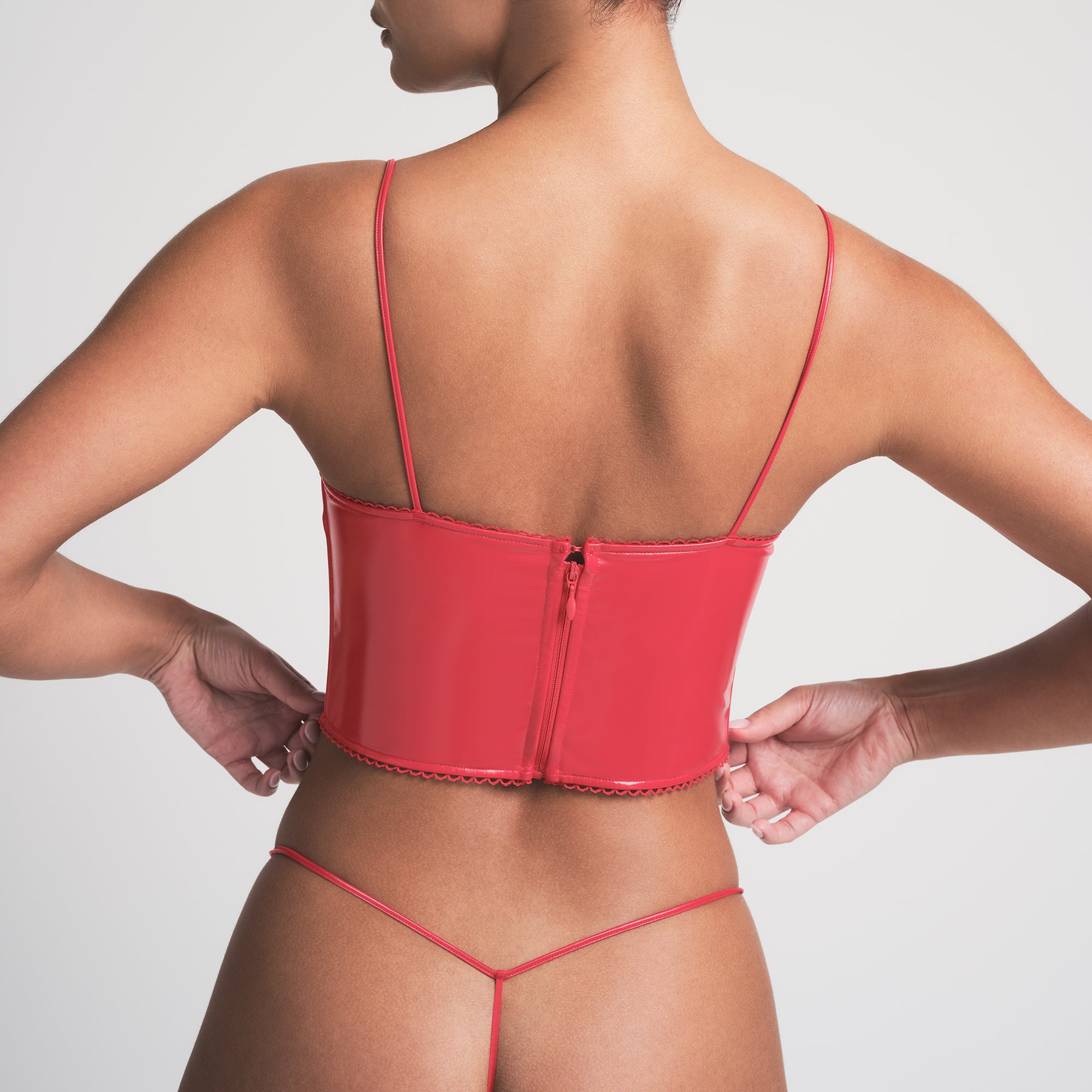 VINYL CROPPED CORSET | RED - Image 3