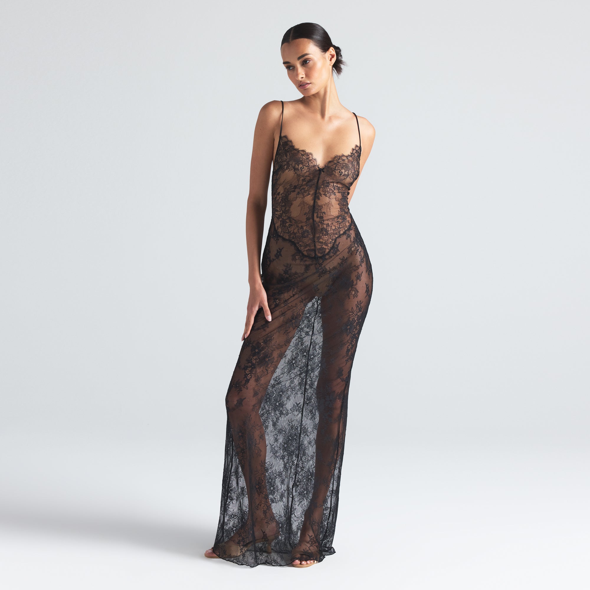 ULTRA FINE LACE LOW BACK LONG DRESS | ONYX
