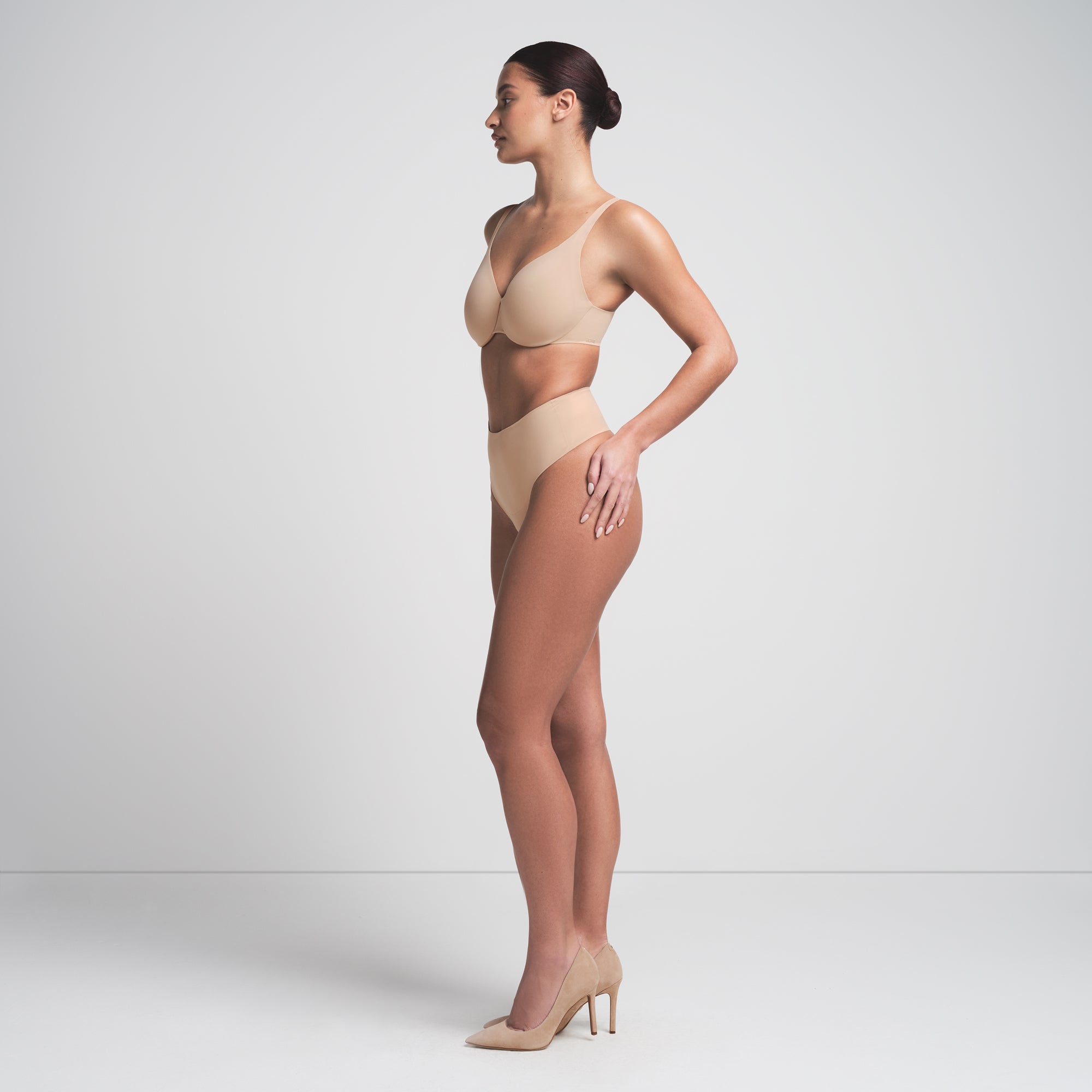 SMOOTHING INTIMATES UNLINED MINIMIZER BRA | CLAY - Image 4