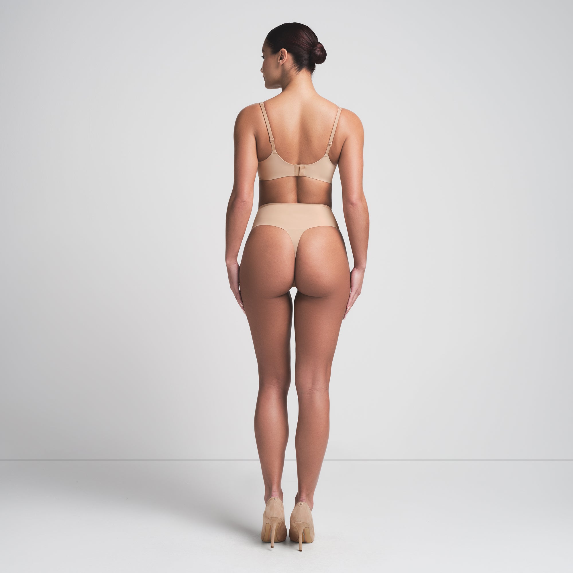 SMOOTHING INTIMATES UNLINED MINIMIZER BRA | CLAY - Image 5