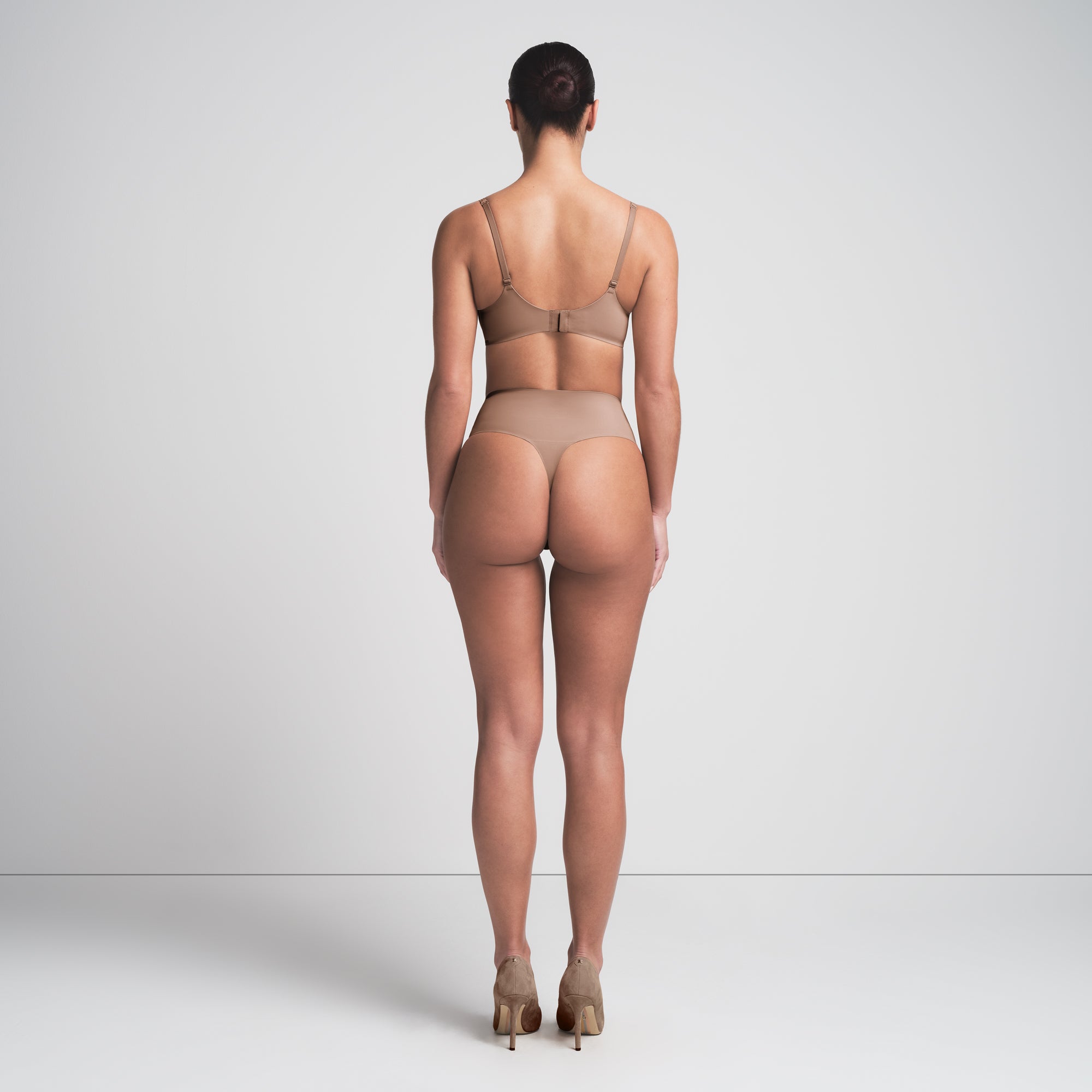 SMOOTHING INTIMATES UNLINED MINIMIZER BRA | SIENNA - Image 4