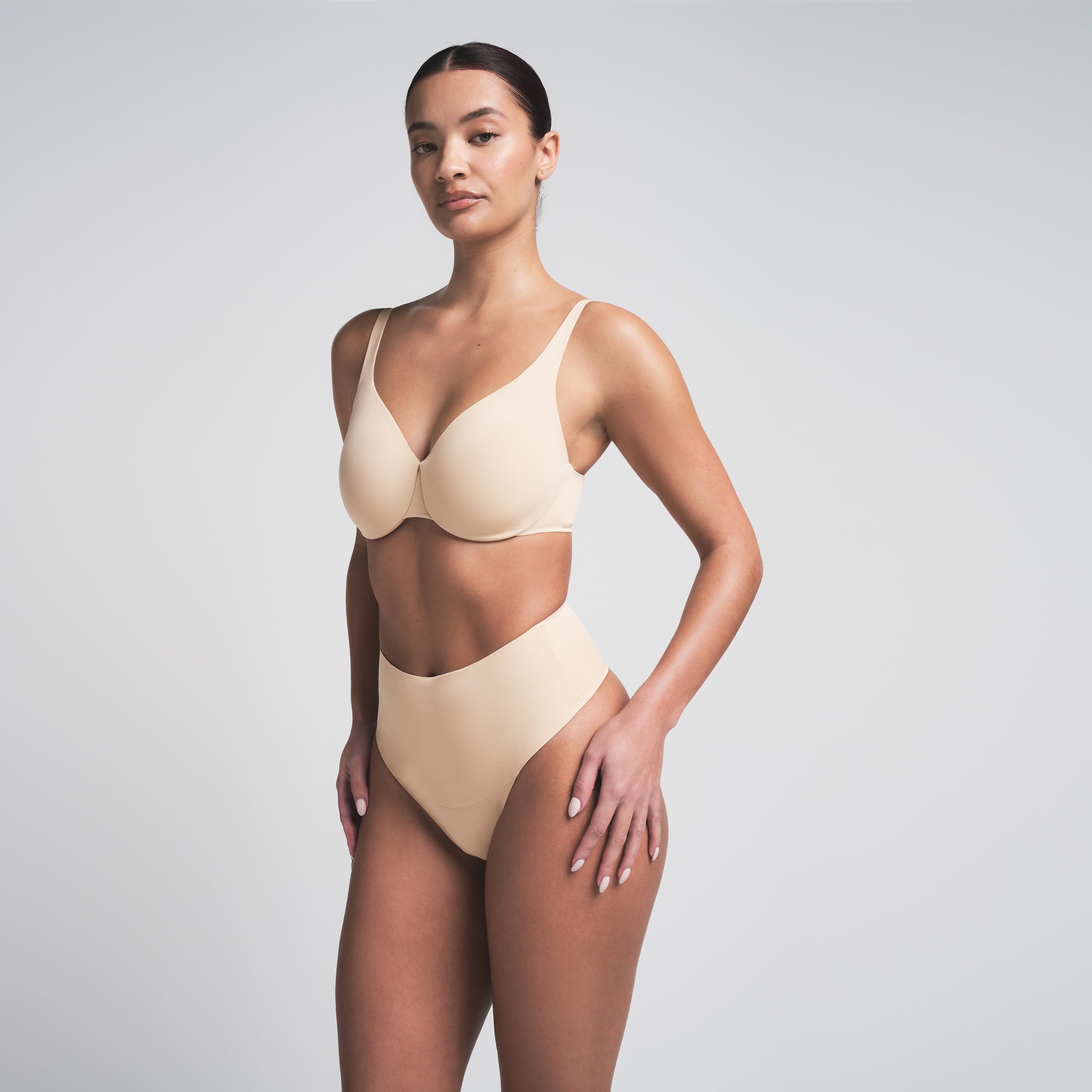 SMOOTHING INTIMATES UNLINED MINIMIZER BRA | SAND - Image 2
