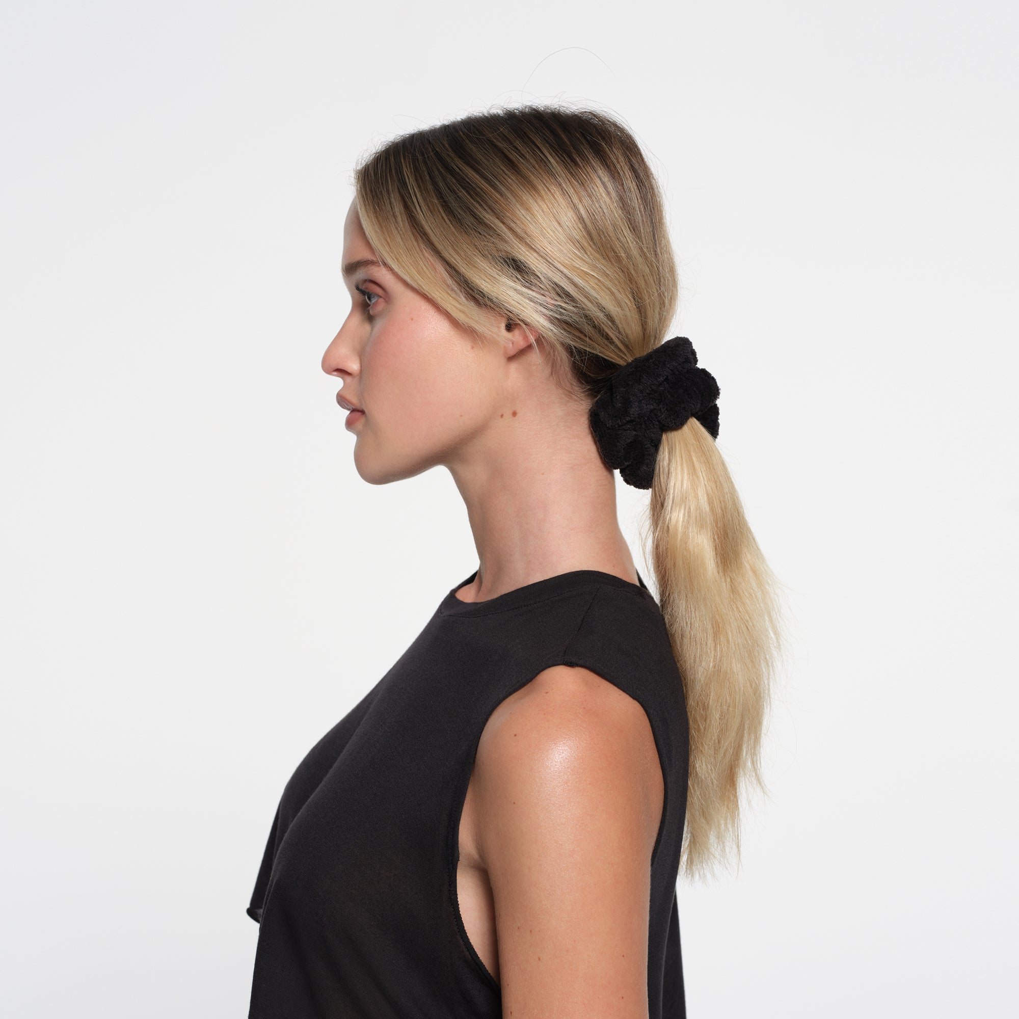 GETTING READY ACCESSORIES MICRO FIBER SCRUNCHIE 2-PACK | ONYX