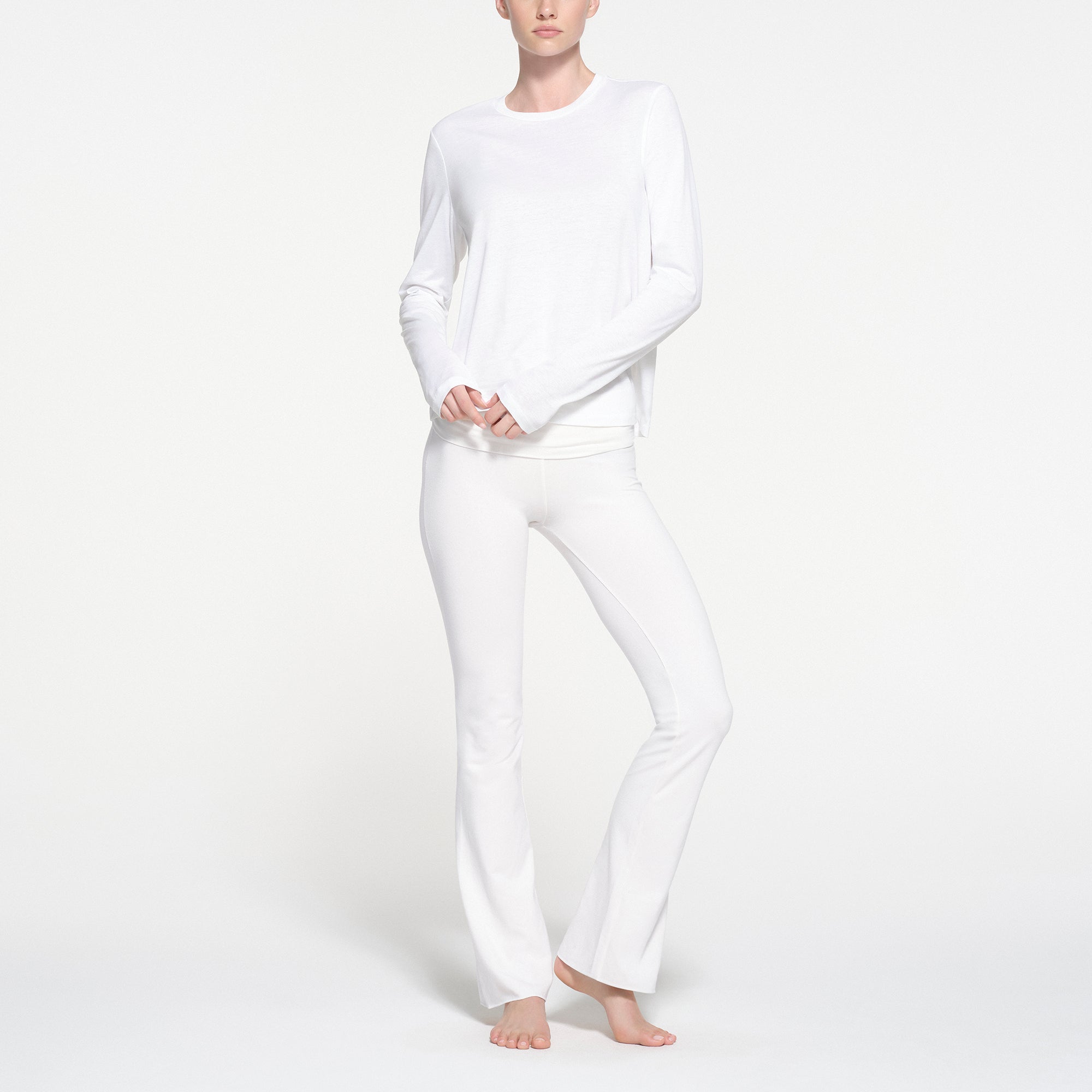 RELAXED TEES LONG SLEEVE T-SHIRT | SNOW