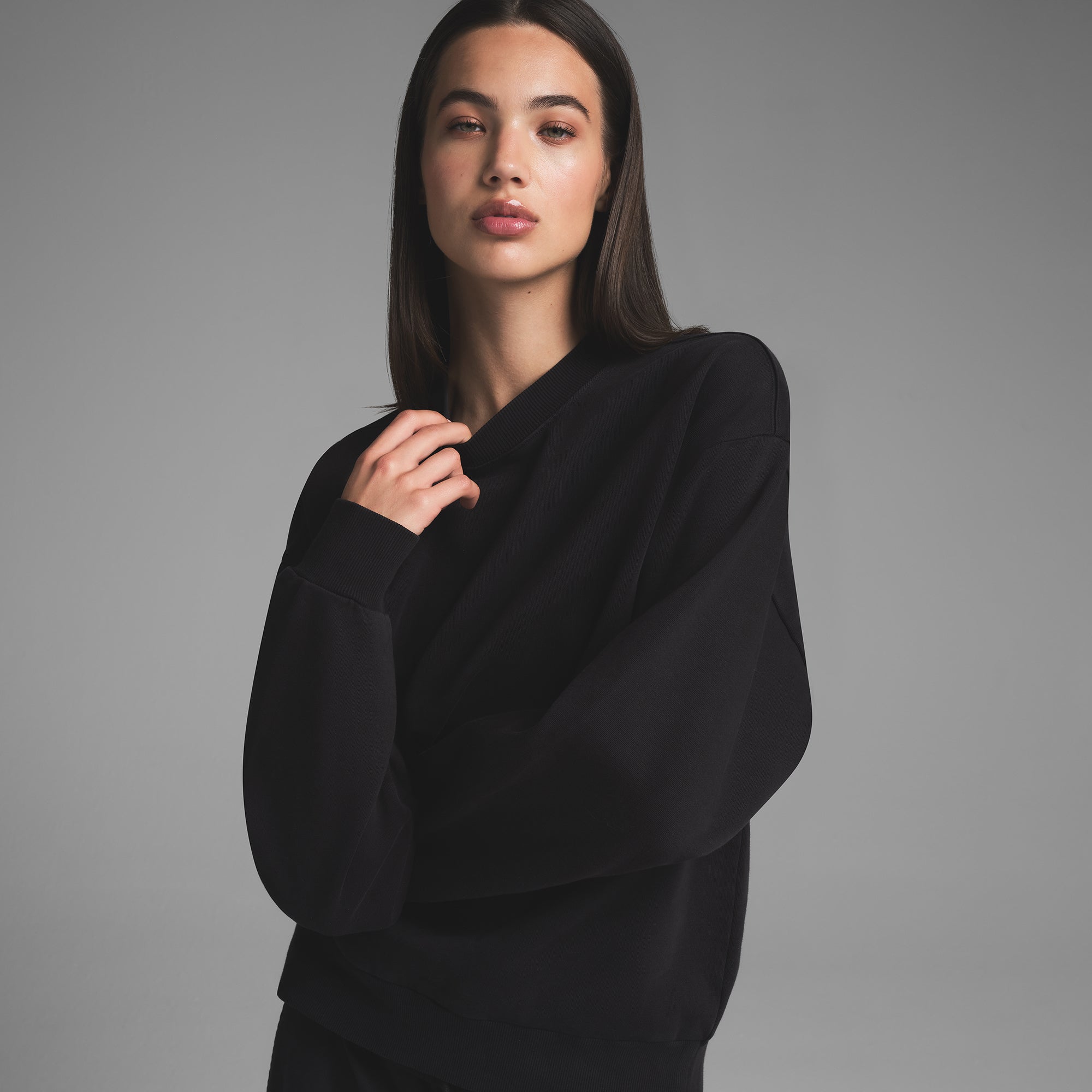 BOYFRIEND FLEECE CREWNECK | WASHED ONYX - Image 2