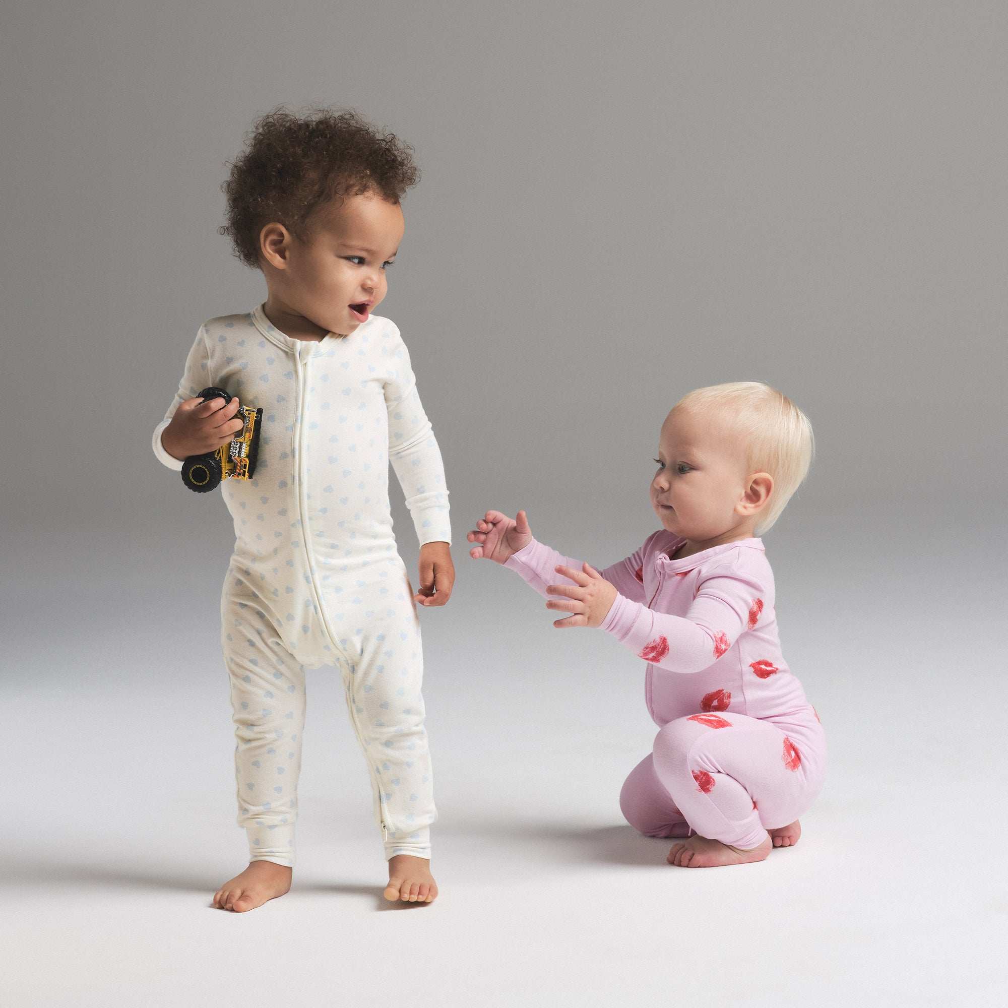 SKIMS SLEEP BABY ONESIE | MARBLE CLOUD HEART PRINT - Image 3