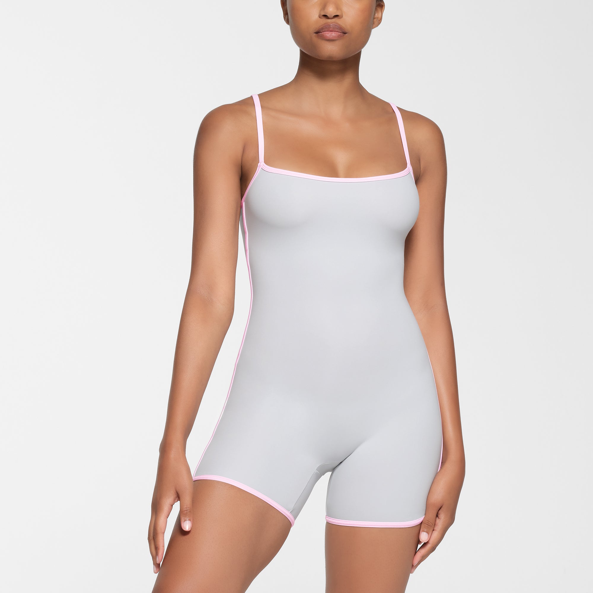 FITS EVERYBODY CONTRAST TRIM ONESIE | PLATINUM