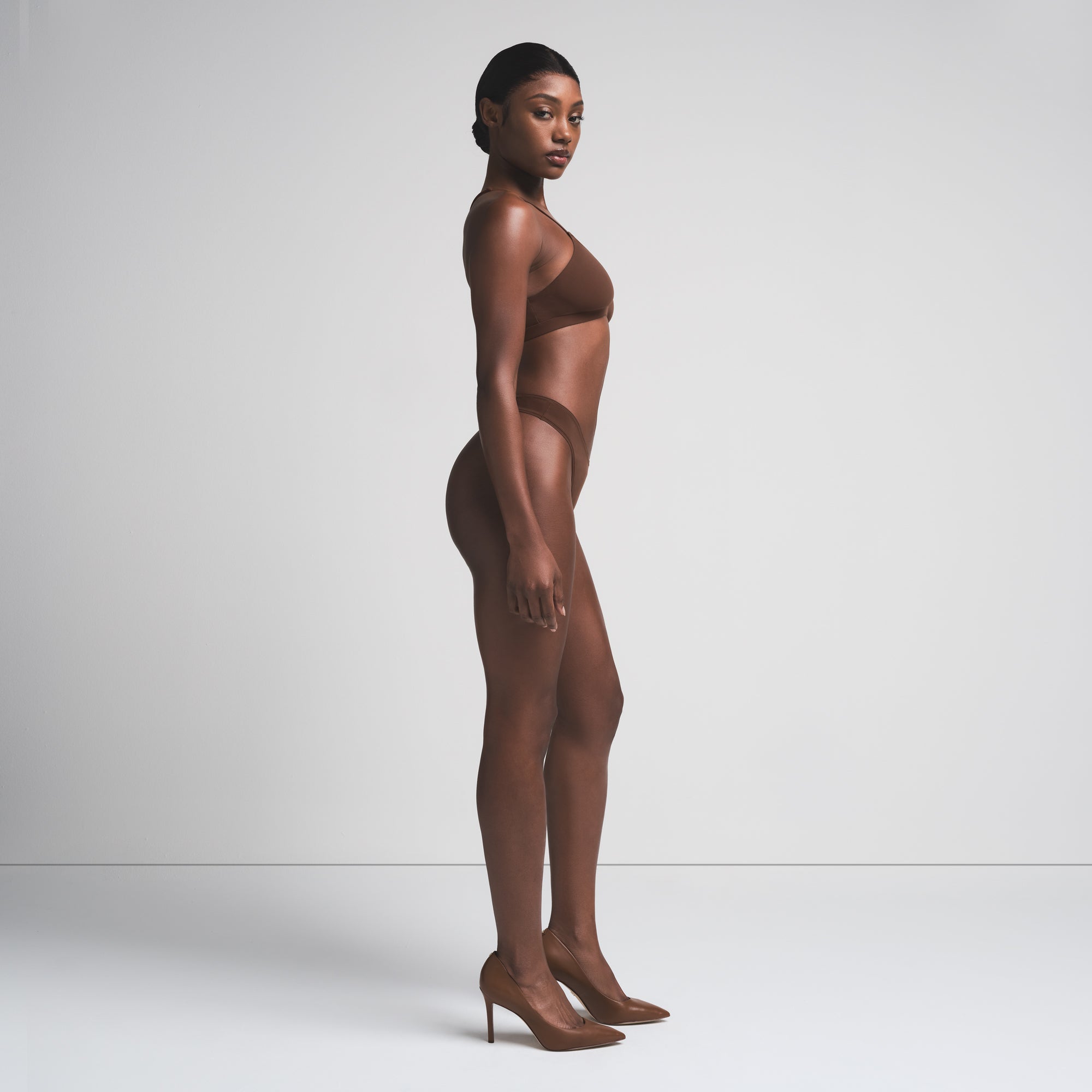 FITS EVERYBODY RACERBACK TRIANGLE BRALETTE | COCOA - Image 2