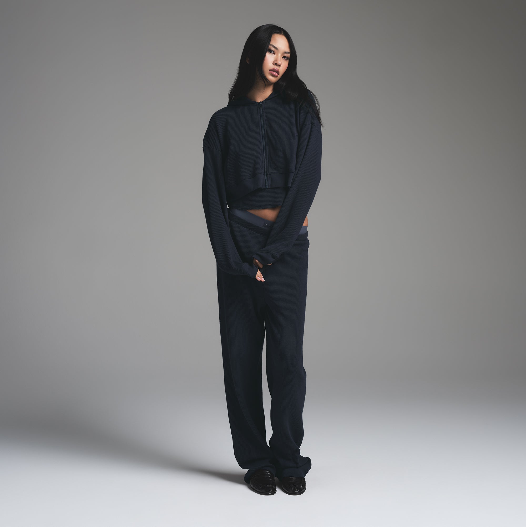 HEAVY WAFFLE CROPPED ZIP UP HOODIE | NAVY