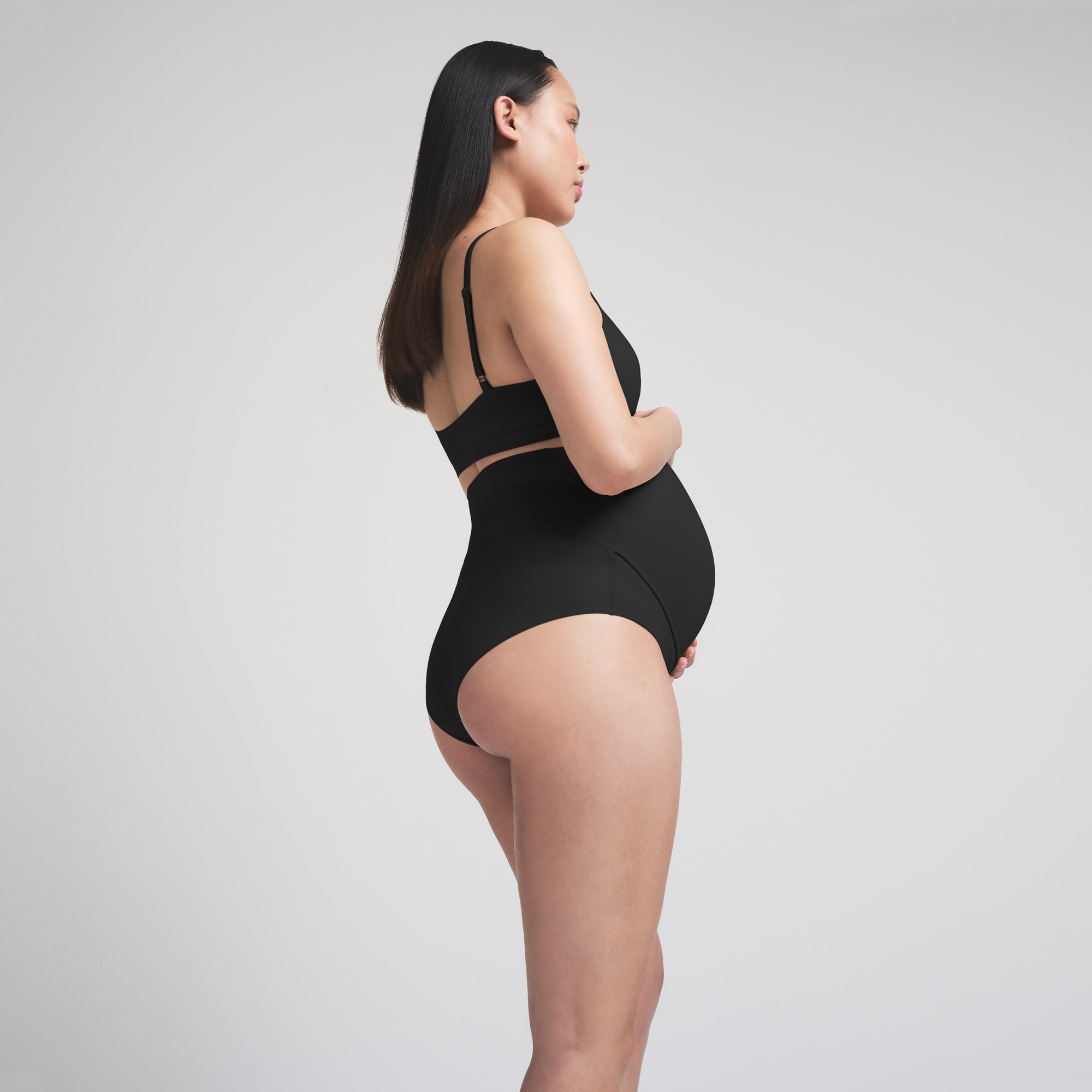 FITS EVERYBODY MATERNITY BANDED HIGH-WAISTED BRIEF | ONYX - Image 3
