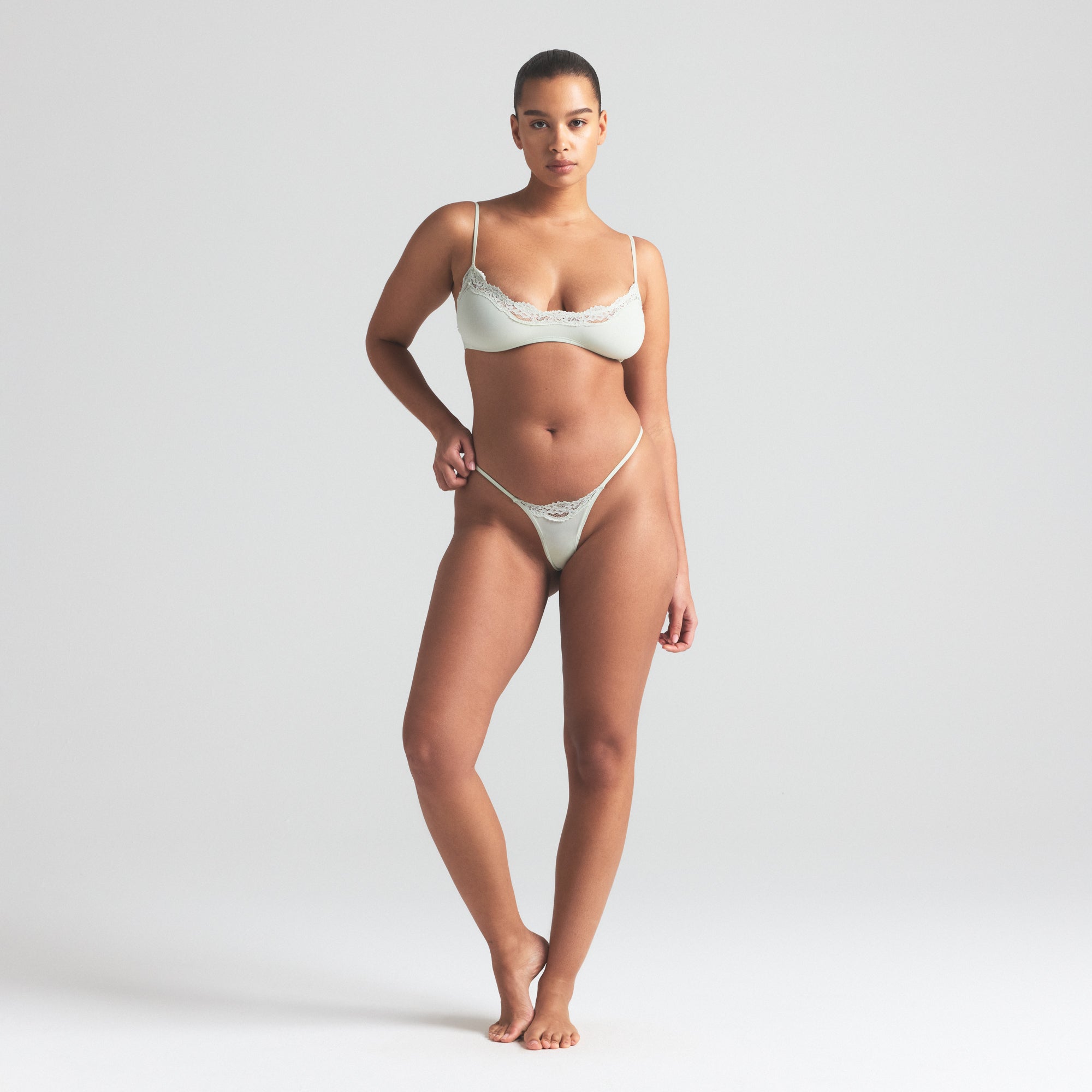 FITS EVERYBODY LACE STRING THONG | SPEARMINT - Image 3