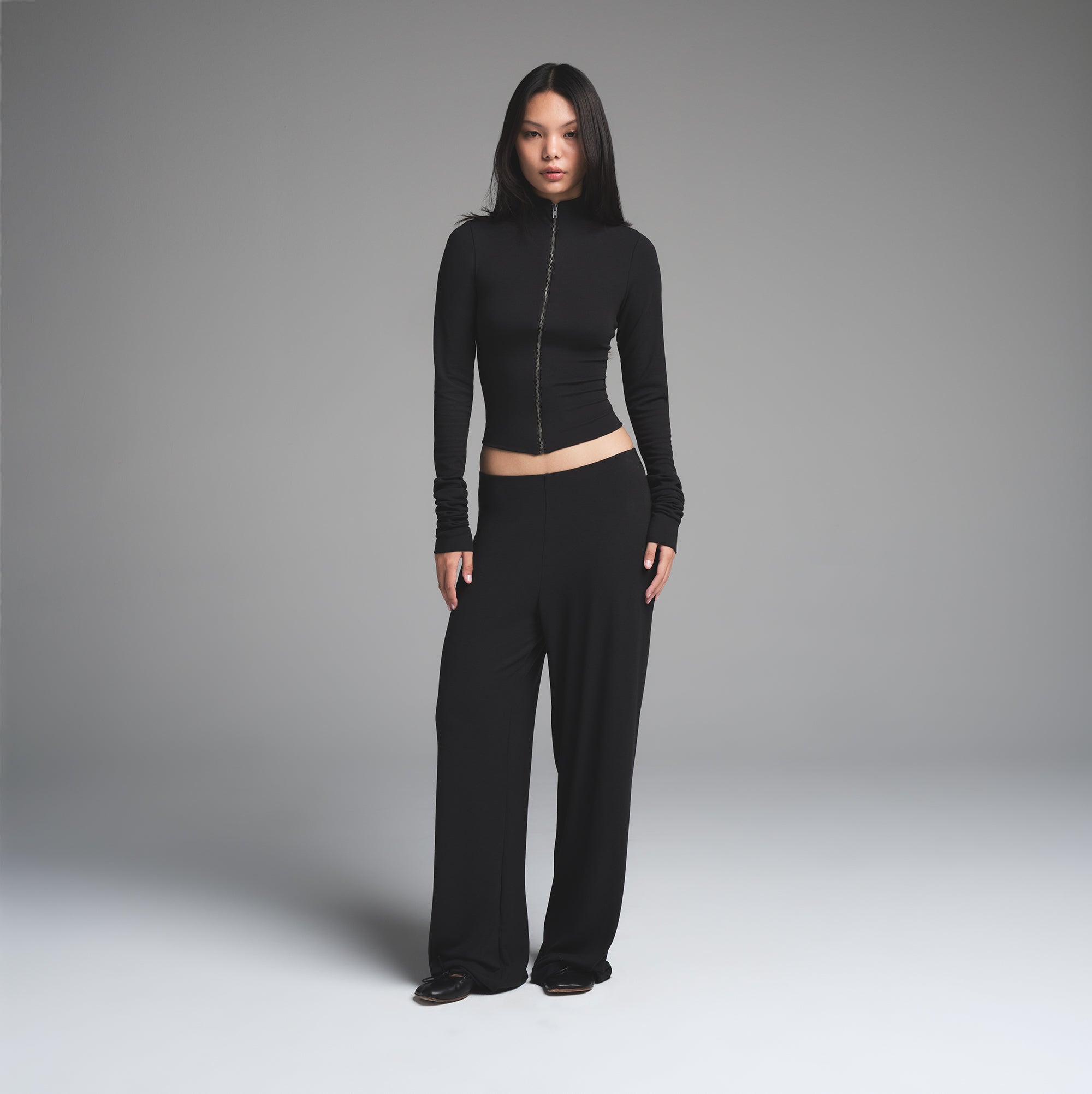 SKIMS CLOUD STRAIGHT LEG PANT | ONYX