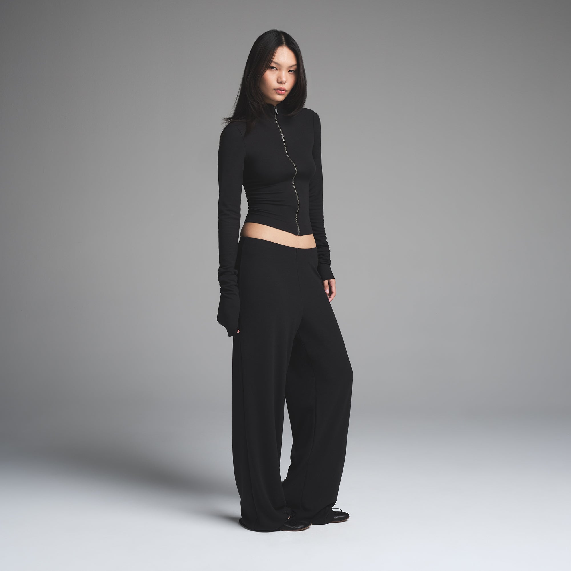 SKIMS CLOUD STRAIGHT LEG PANT | ONYX - Image 2