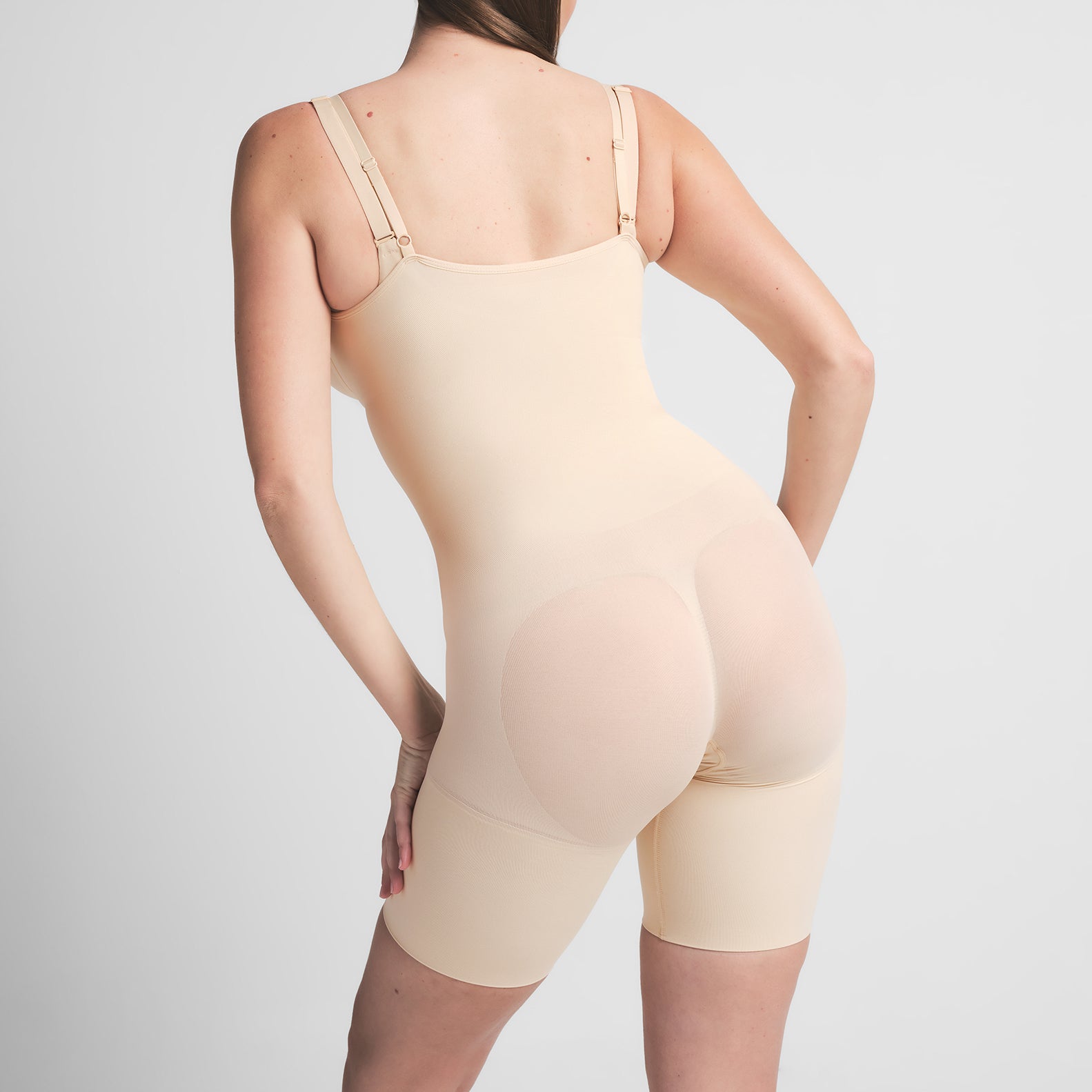 SEAMLESS SCULPT BUTT LIFTING OPEN BUST BODYSUIT | SAND - Image 2