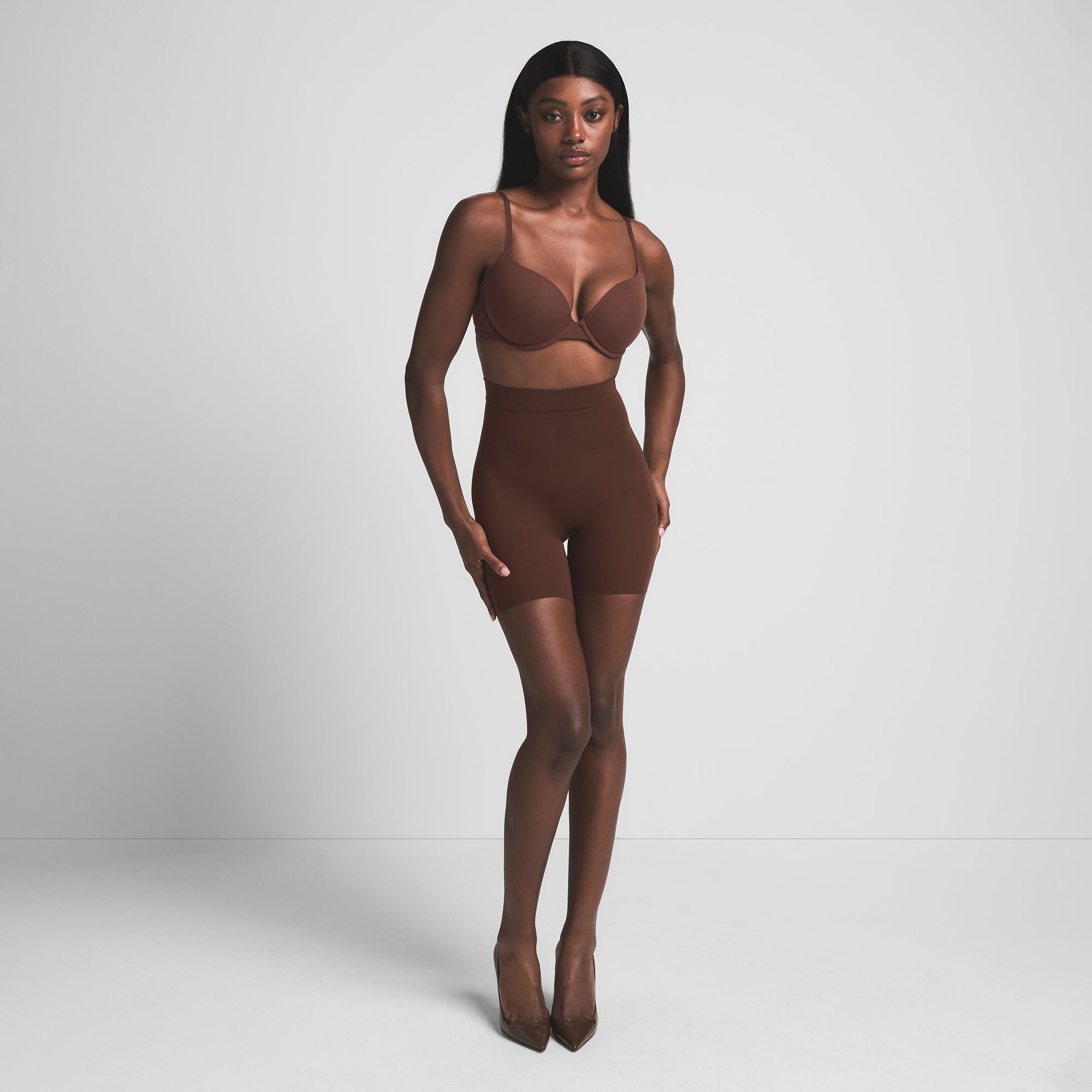 SHEER SEAMLESS HIGH-WAISTED MID THIGH SHORT | COCOA