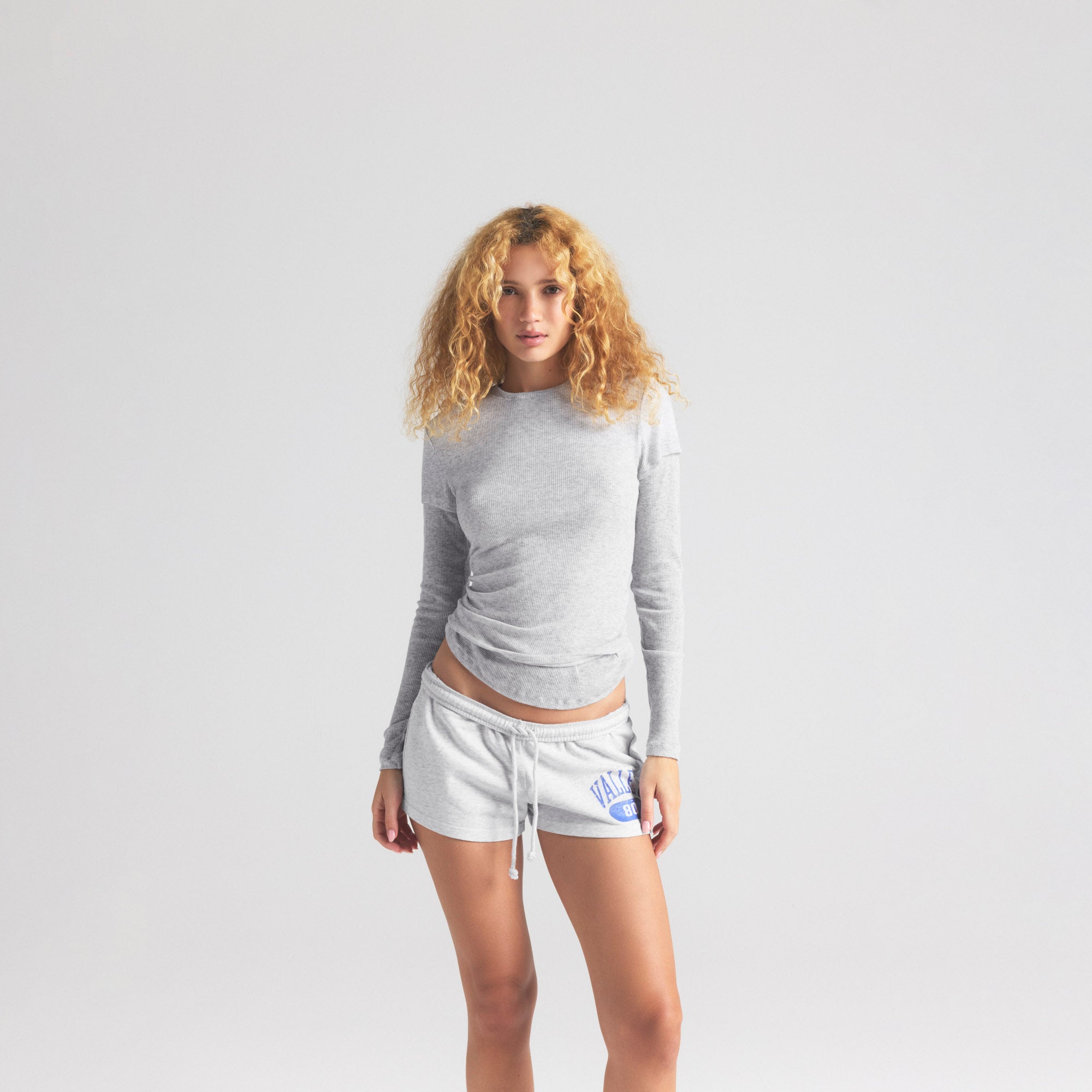 LIGHTWEIGHT FLEECE SHORT | LIGHT HEATHER GREY - Image 4