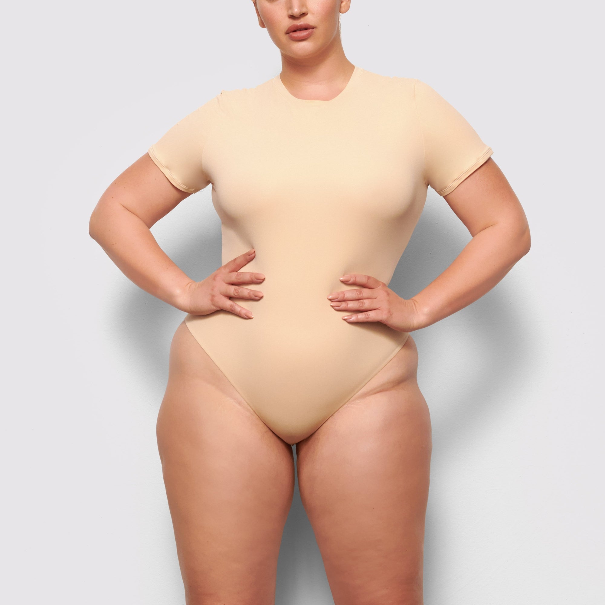 FITS EVERYBODY T-SHIRT BODYSUIT | SAND
