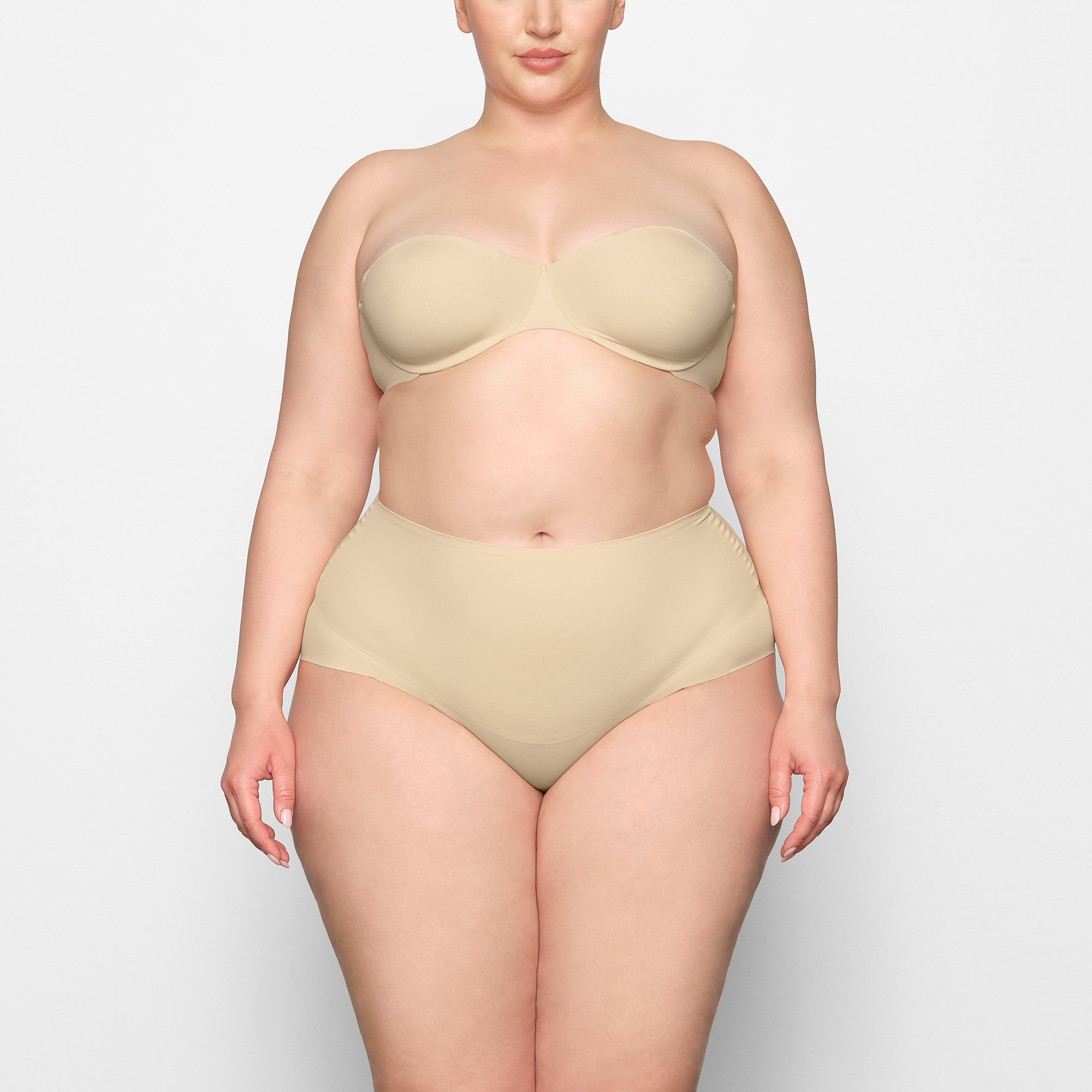 SMOOTHING INTIMATES UNLINED STRAPLESS BRA | SAND