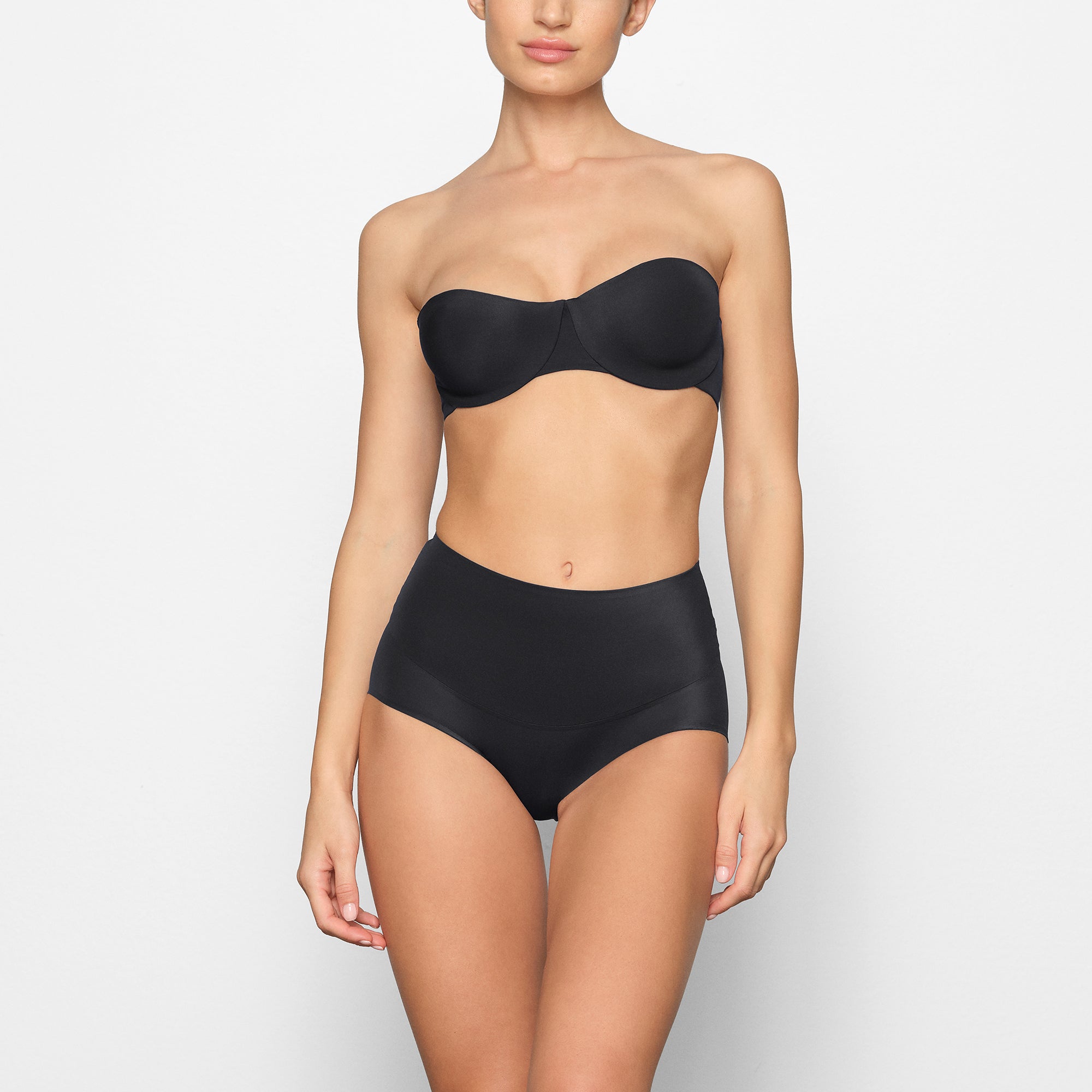 SMOOTHING INTIMATES UNLINED STRAPLESS BRA | ONYX