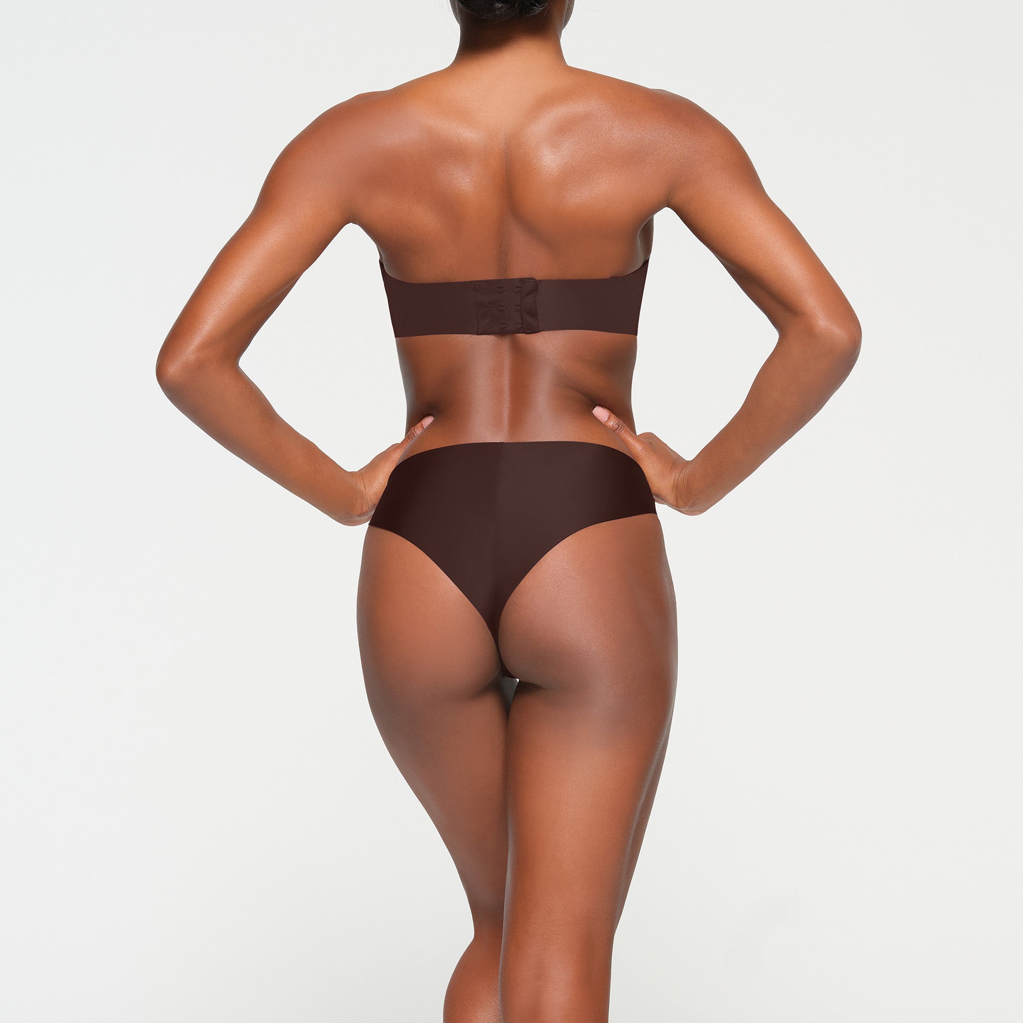 WIRELESS FORM STRAPLESS BRA | ESPRESSO - Image 3