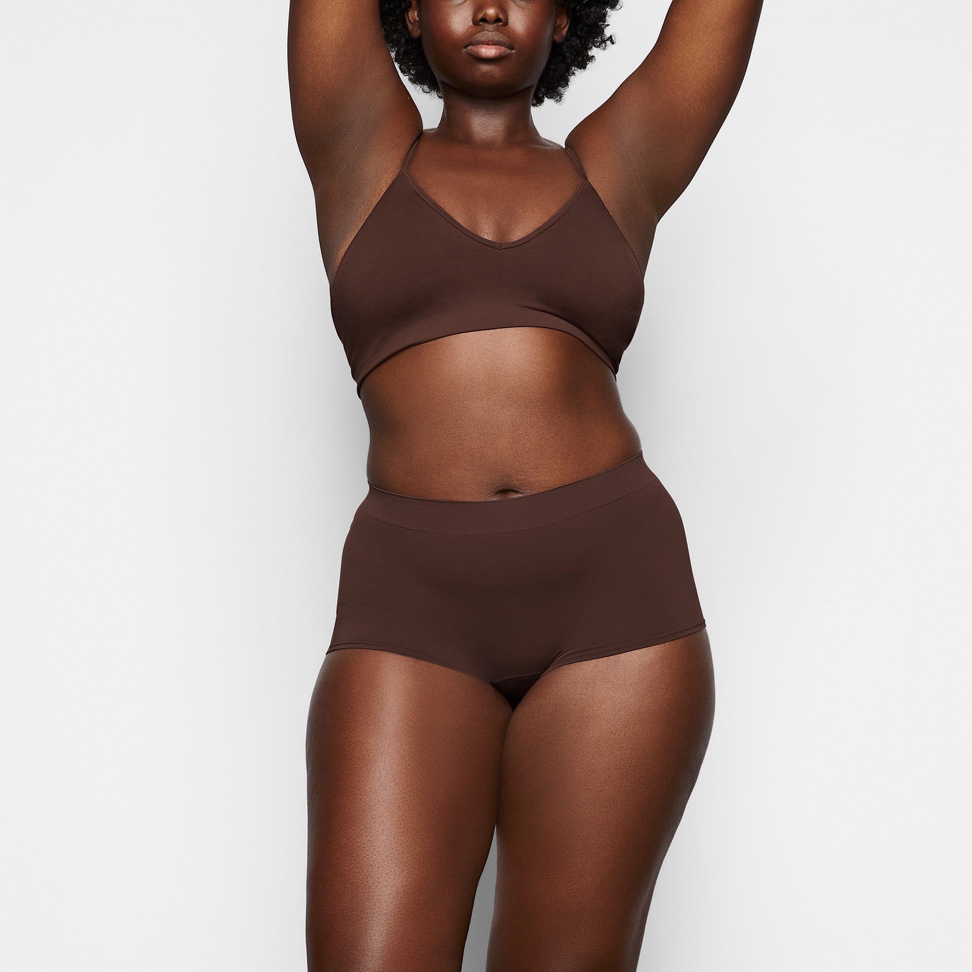 SOFT SMOOTHING SEAMLESS BRALETTE | COCOA