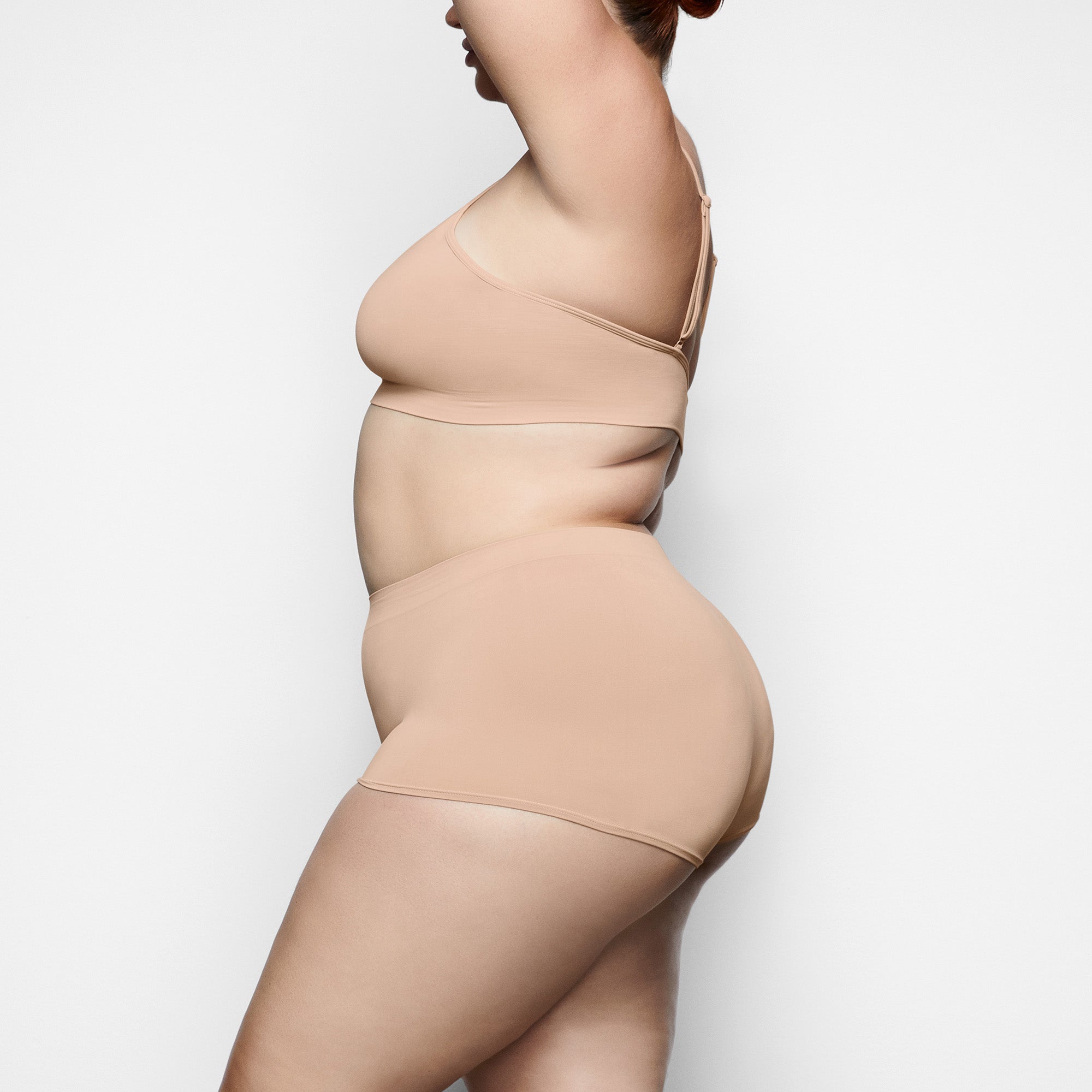 SOFT SMOOTHING SEAMLESS BRALETTE | CLAY - Image 2