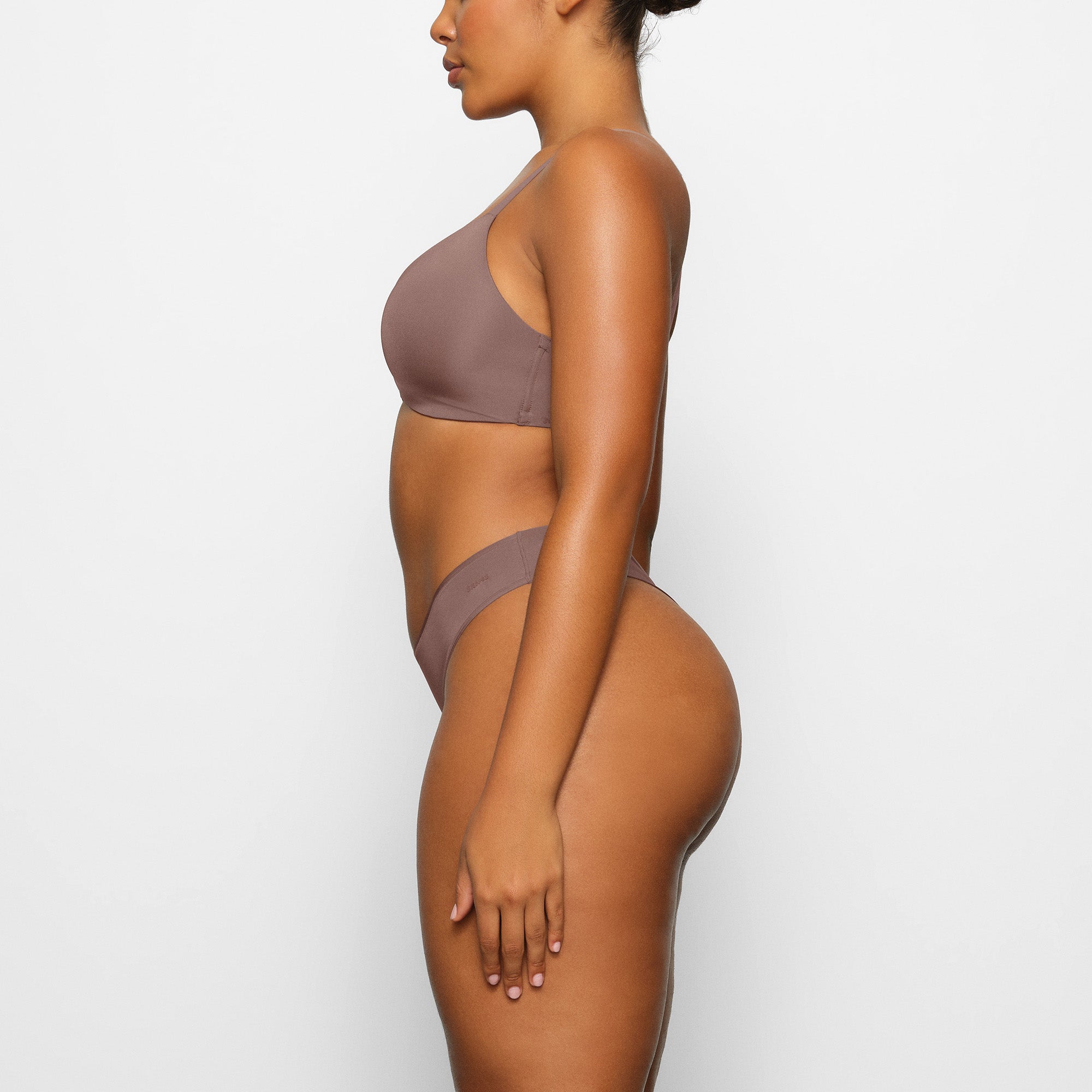 WIRELESS FORM T-SHIRT DEMI BRA | UMBER - Image 2