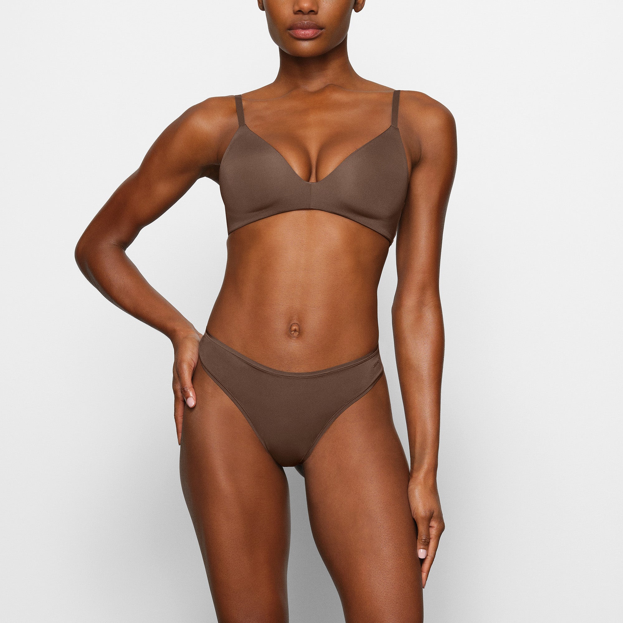 WIRELESS FORM T-SHIRT DEMI BRA | OXIDE