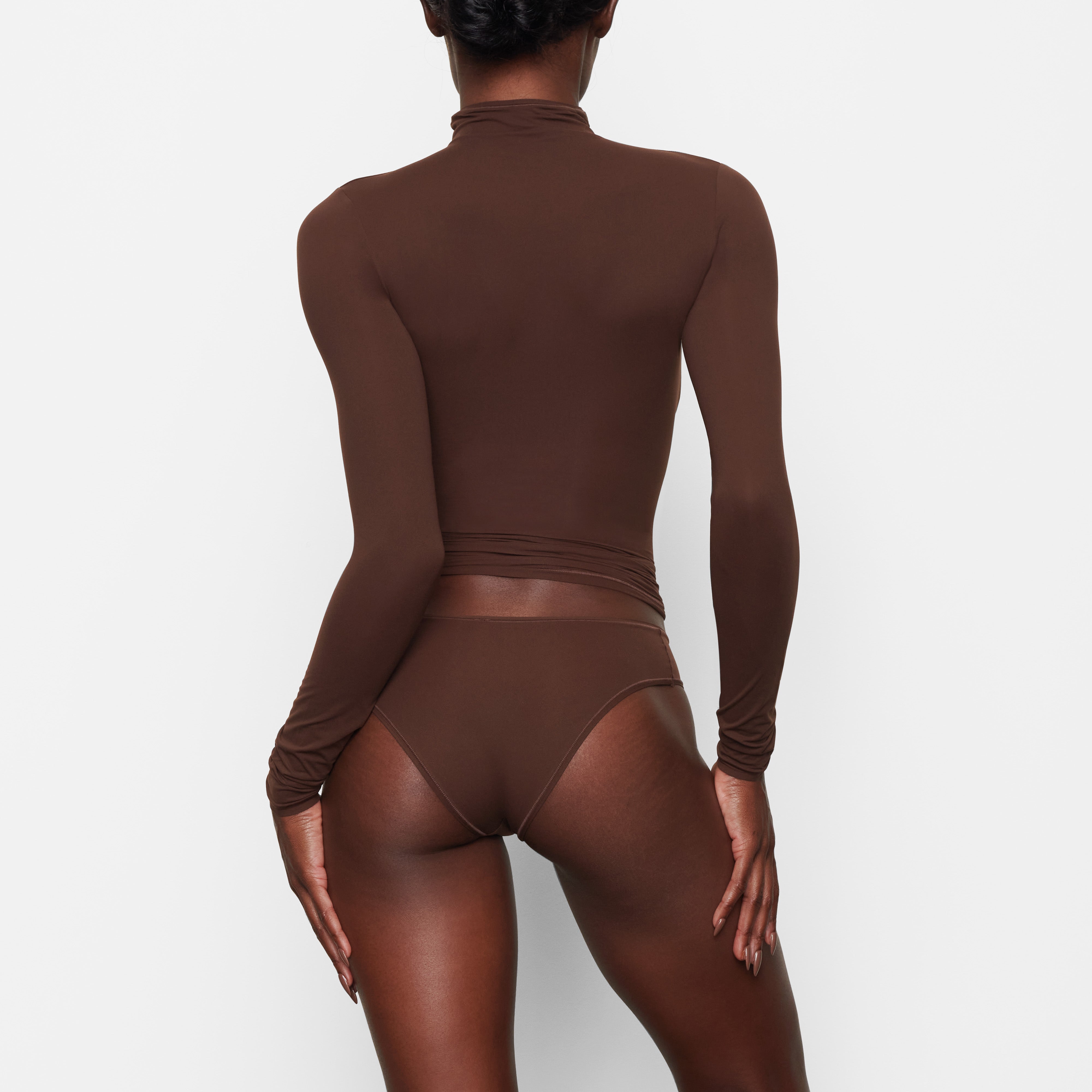 FITS EVERYBODY TURTLENECK TOP | COCOA - Image 3